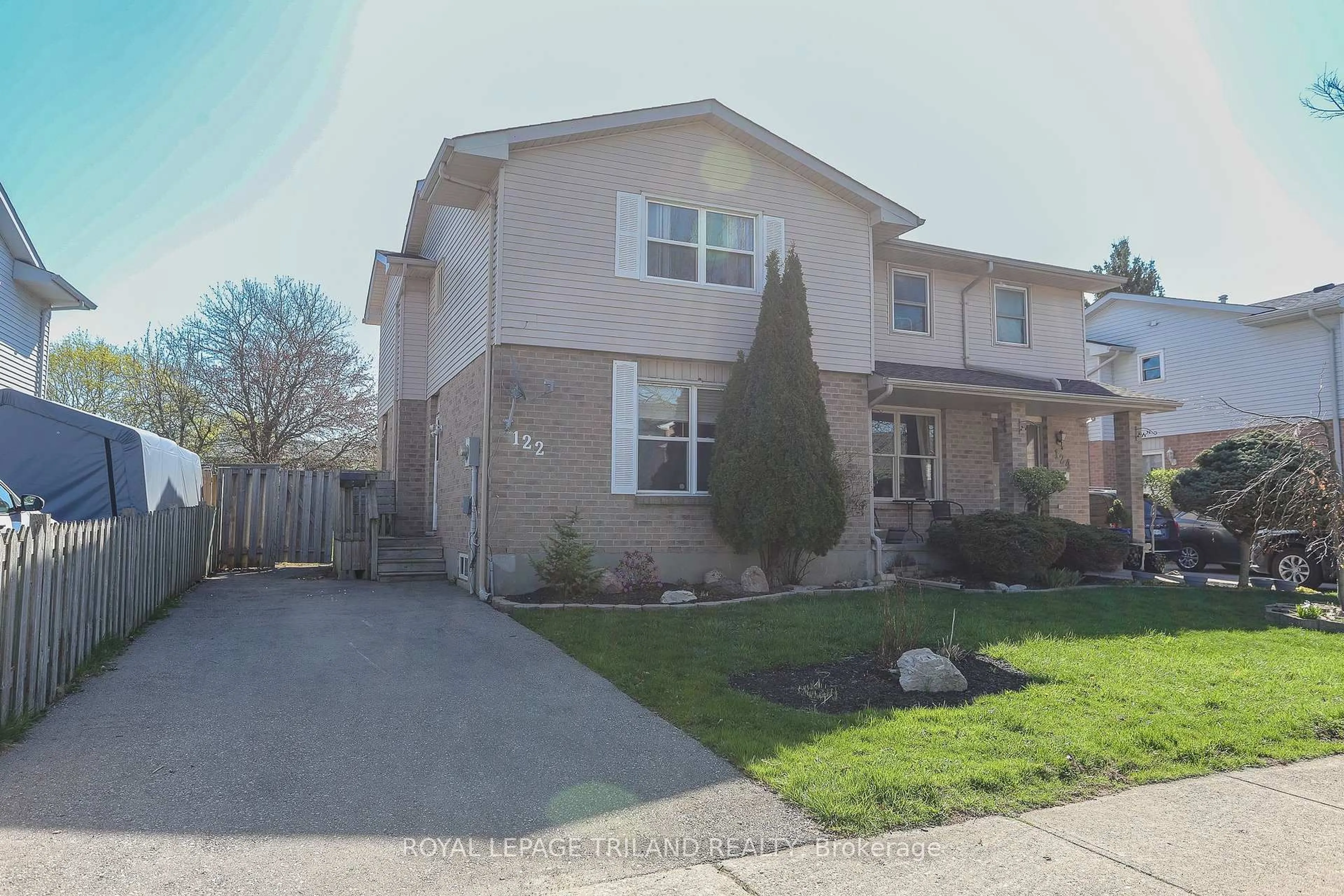 Unknown for 122 Golfdale Cres, London South Ontario N6C 5X6