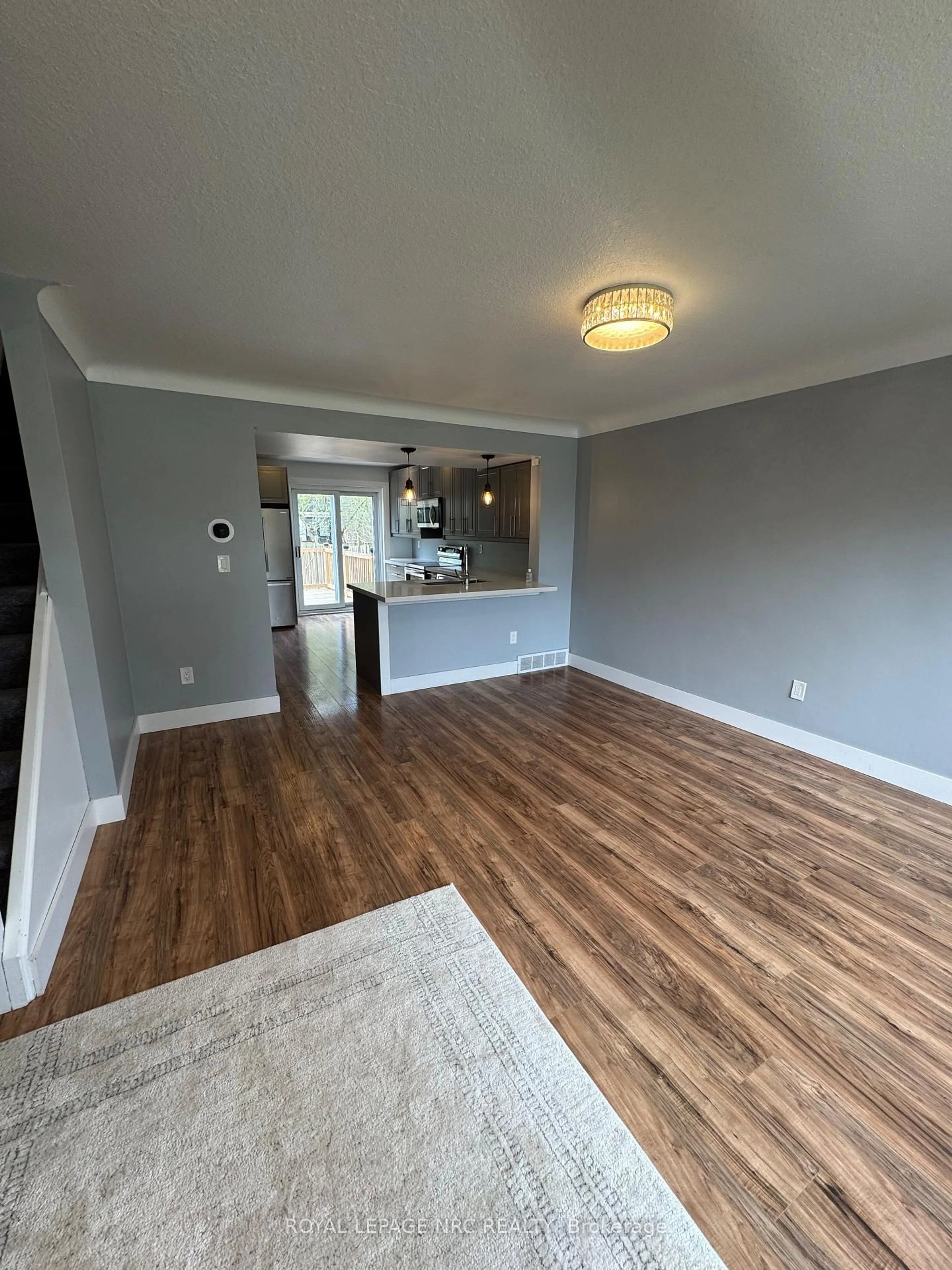A pic of a room for 131 Louth St, St. Catharines Ontario L2S 2T8