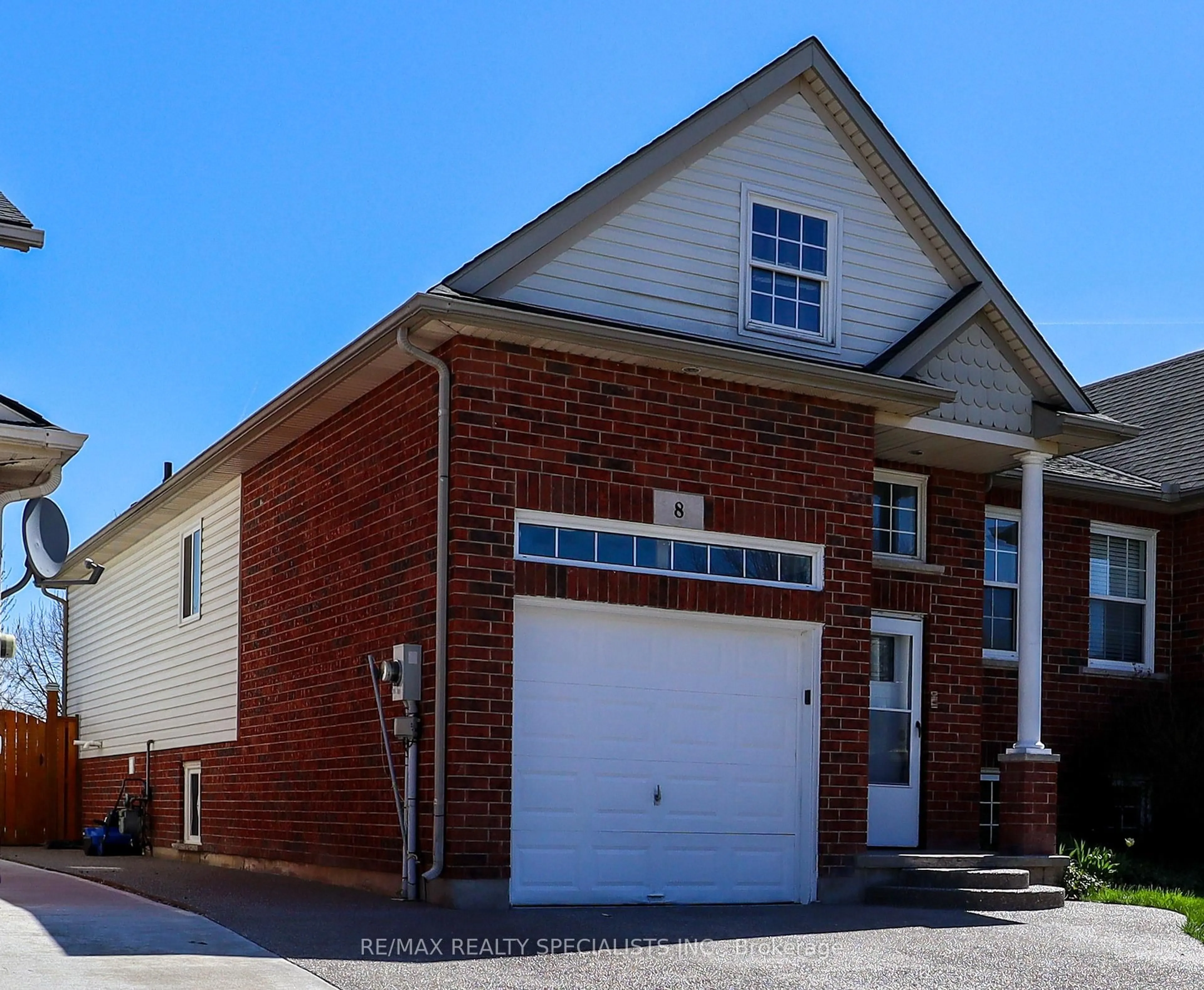 Home with brick exterior material, street for 8 Mcbride Dr, St. Catharines Ontario L2S 3Y4