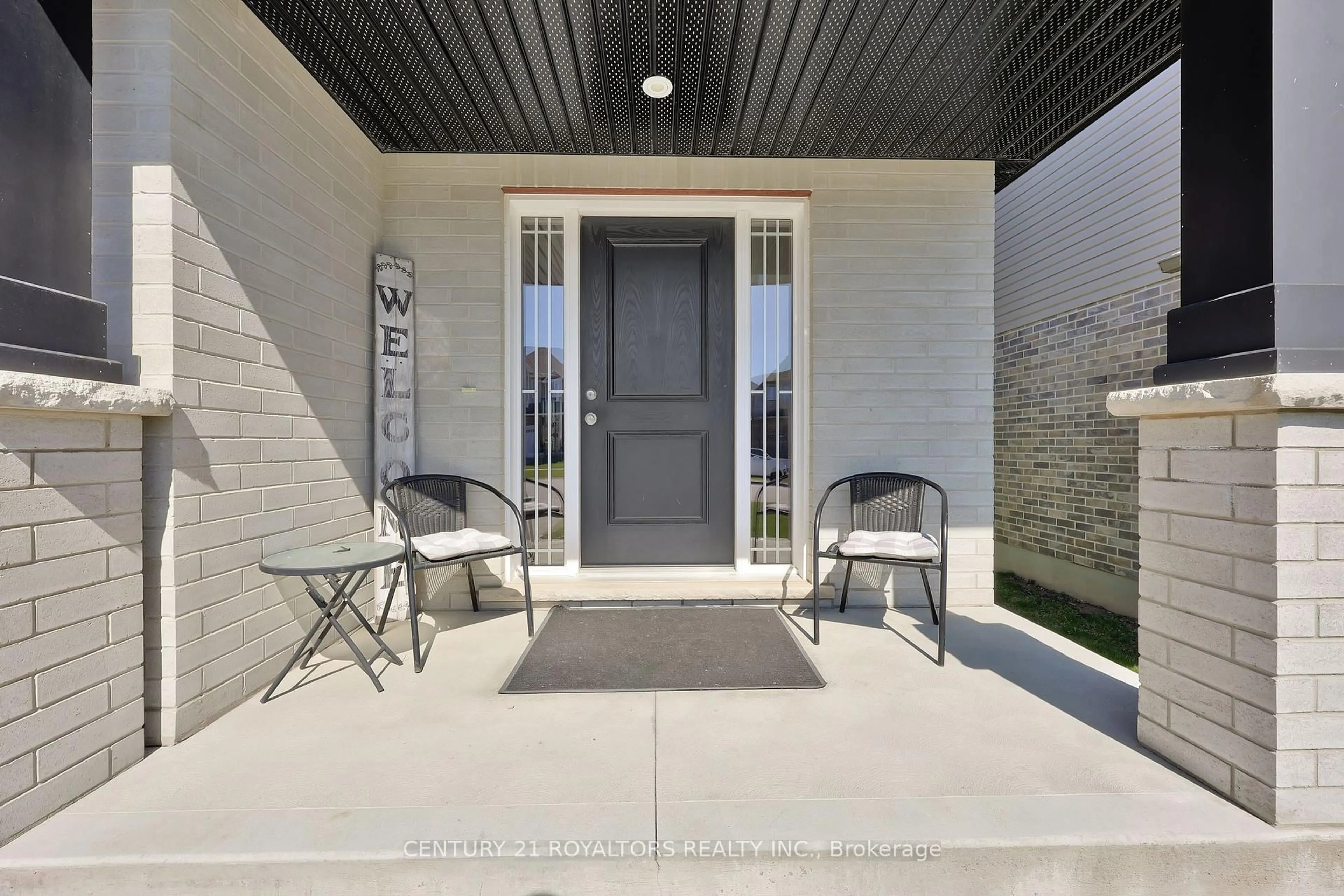 Patio, street for 14 Chamberlain Ave, Ingersoll Ontario N5C 0C6