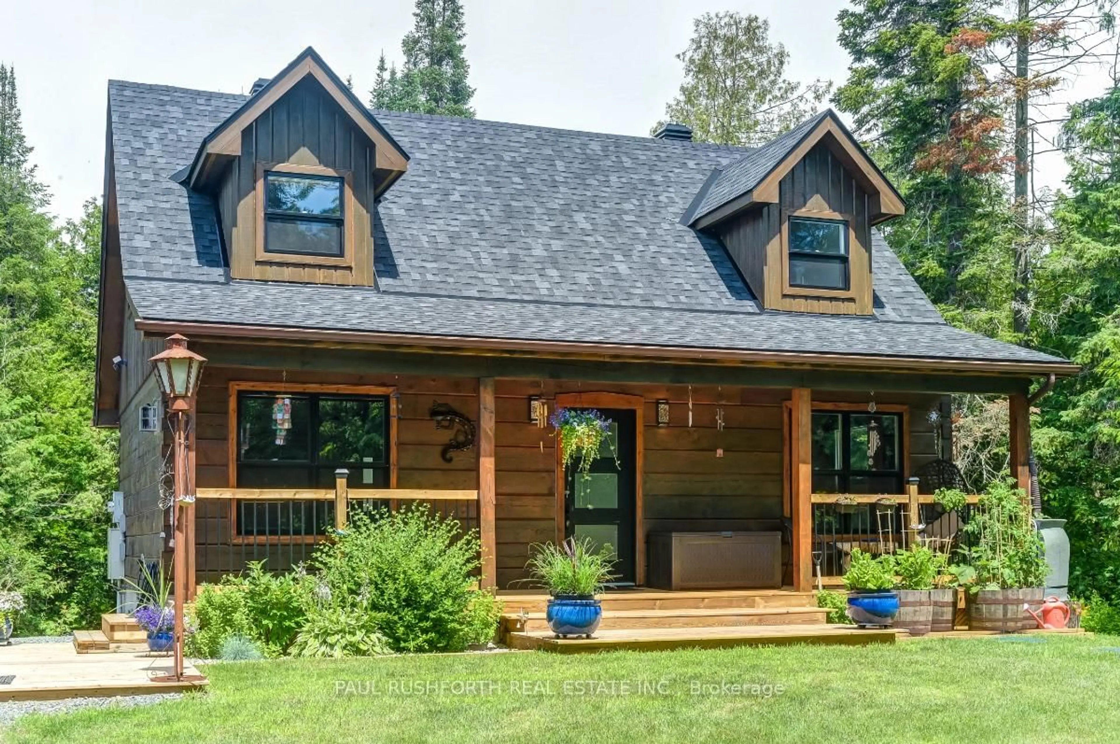 Home with vinyl exterior material, mountain view for 417 AMBERWOOD Rd, Ashton Ontario K0A 1B0