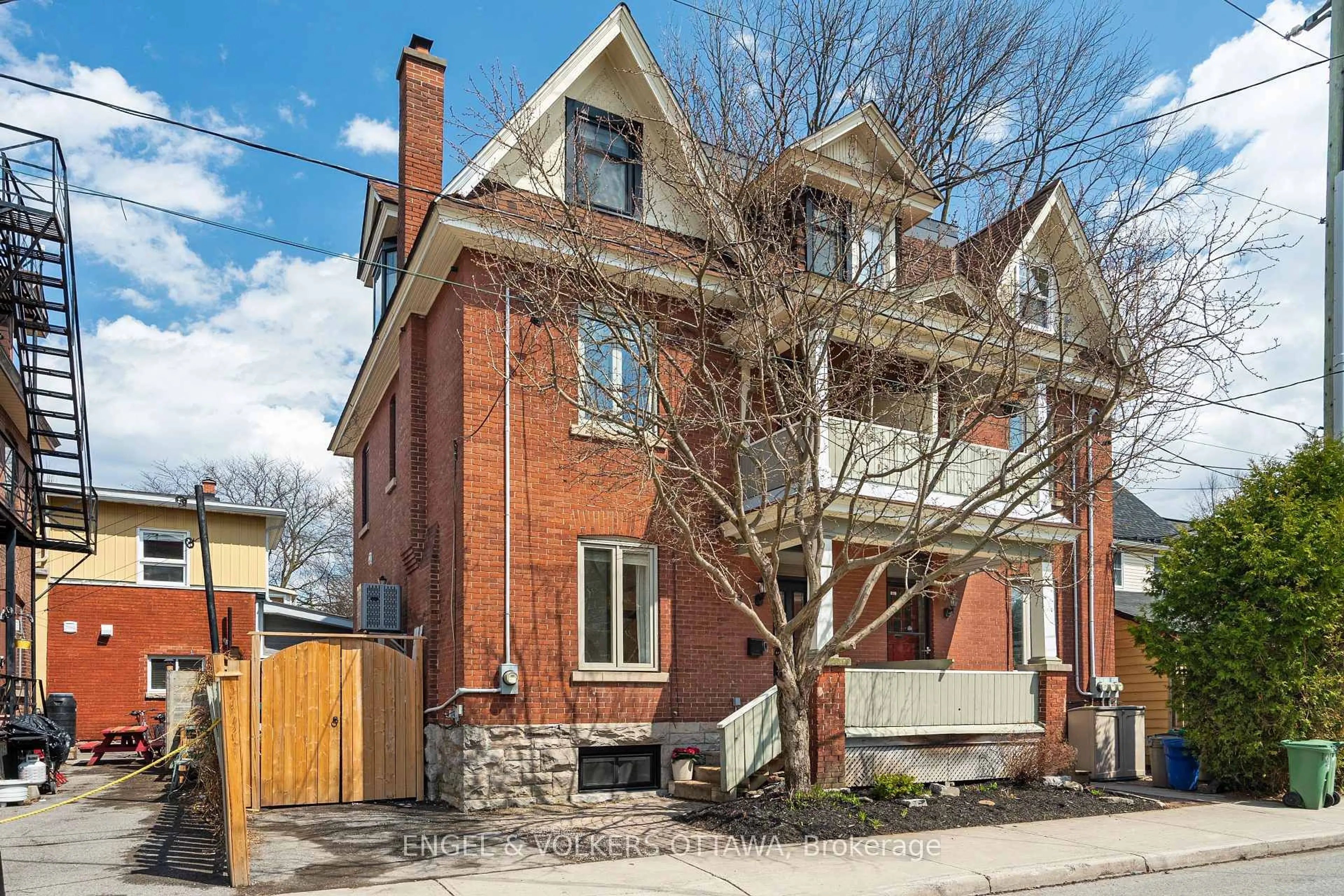 Home with brick exterior material, street for 817 Lyon St, Ottawa Ontario K1S 4A2