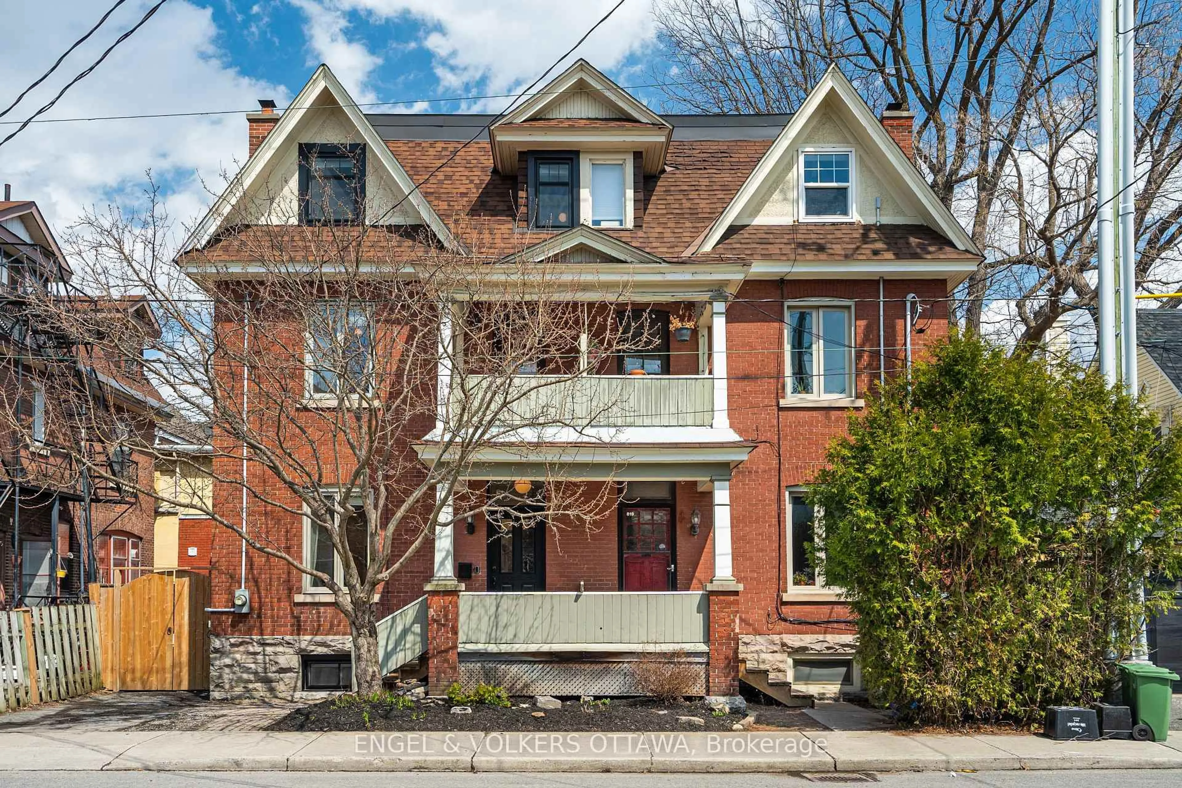 Home with brick exterior material, street for 817 Lyon St, Ottawa Ontario K1S 4A2