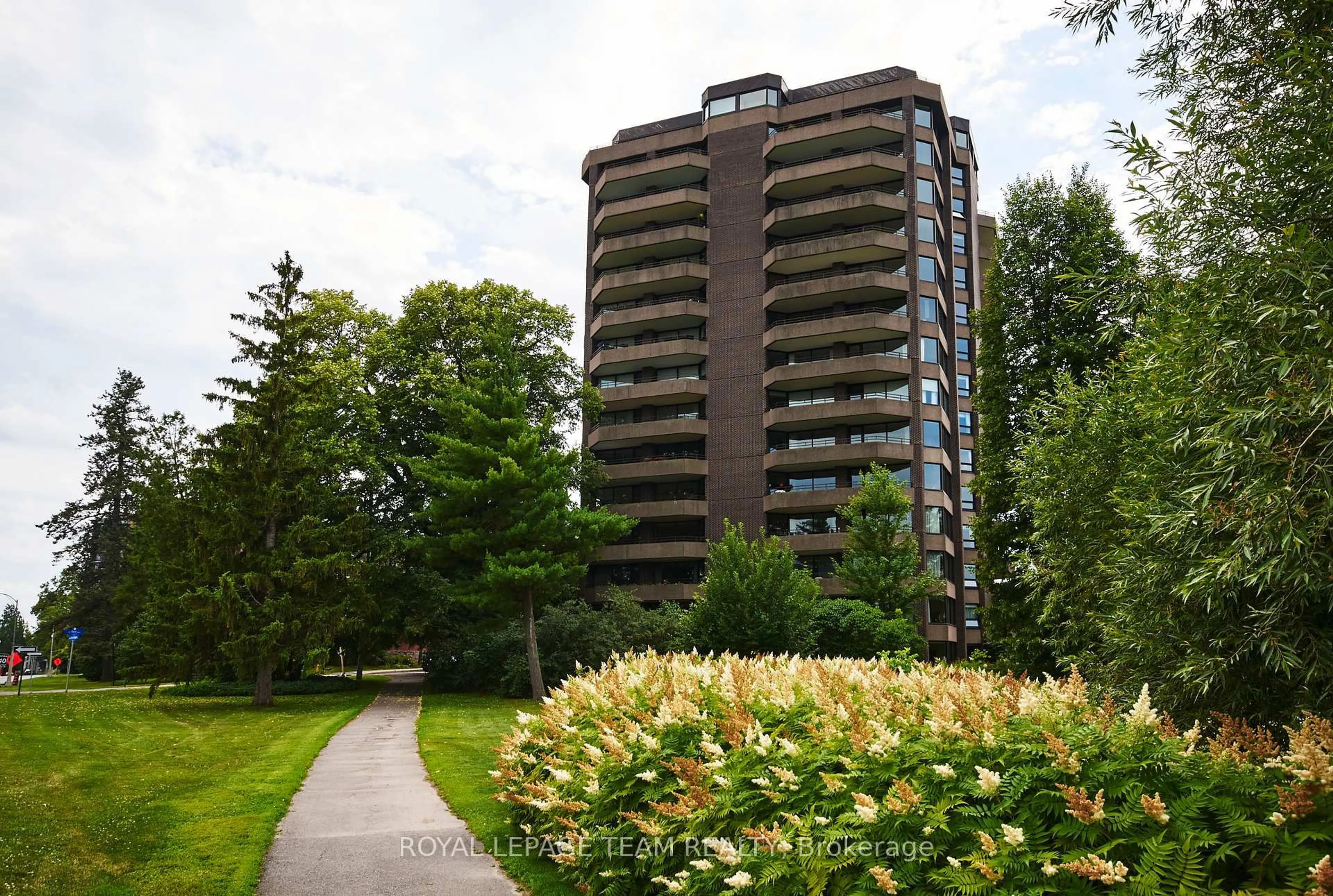 Unknown for 300 Queen Elizabeth Dr #3D, Ottawa Ontario K1S 3M6