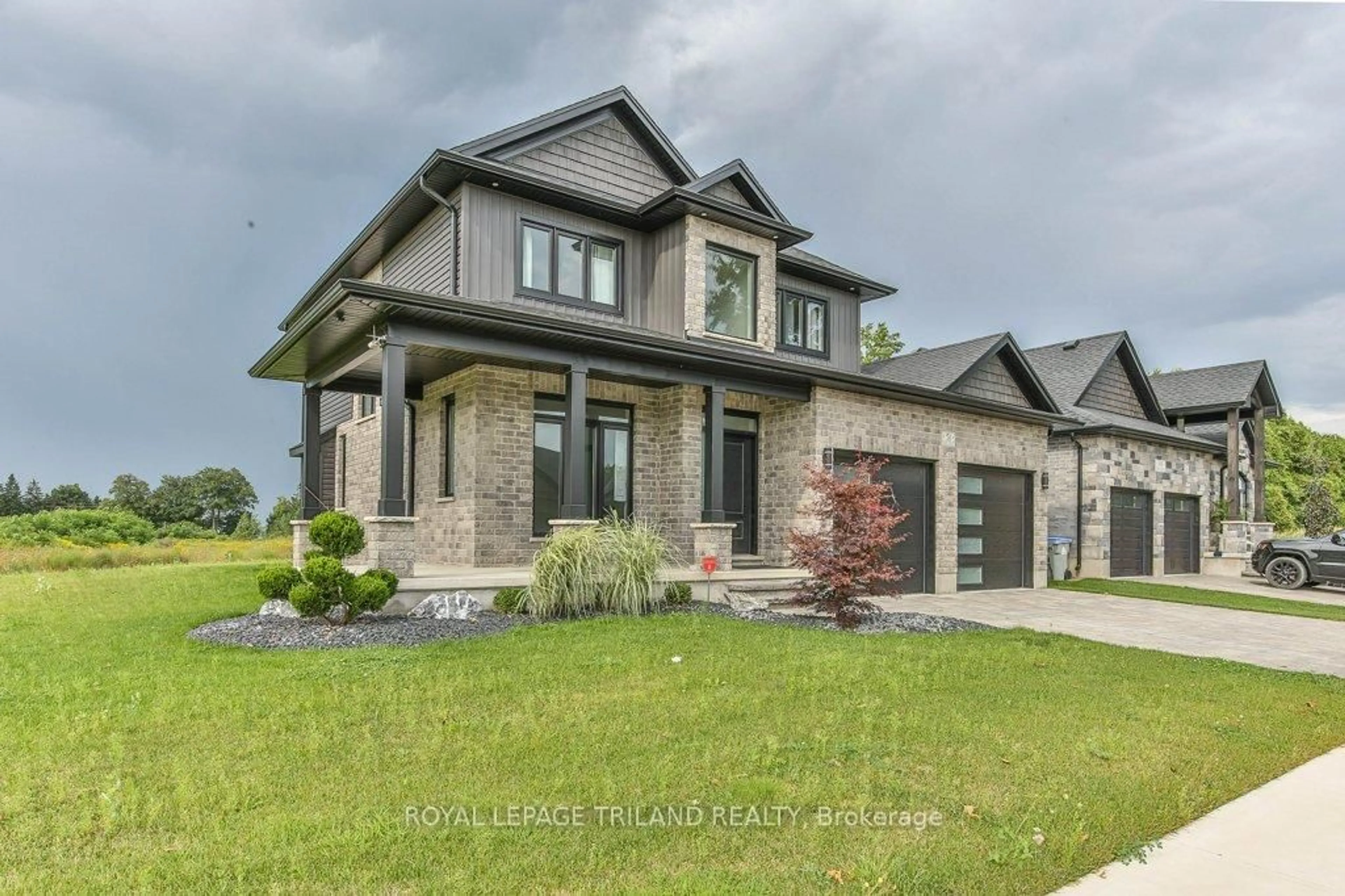 Home with brick exterior material, street for 51 ELLIOTT St, Strathroy-Caradoc Ontario N7G 3H4