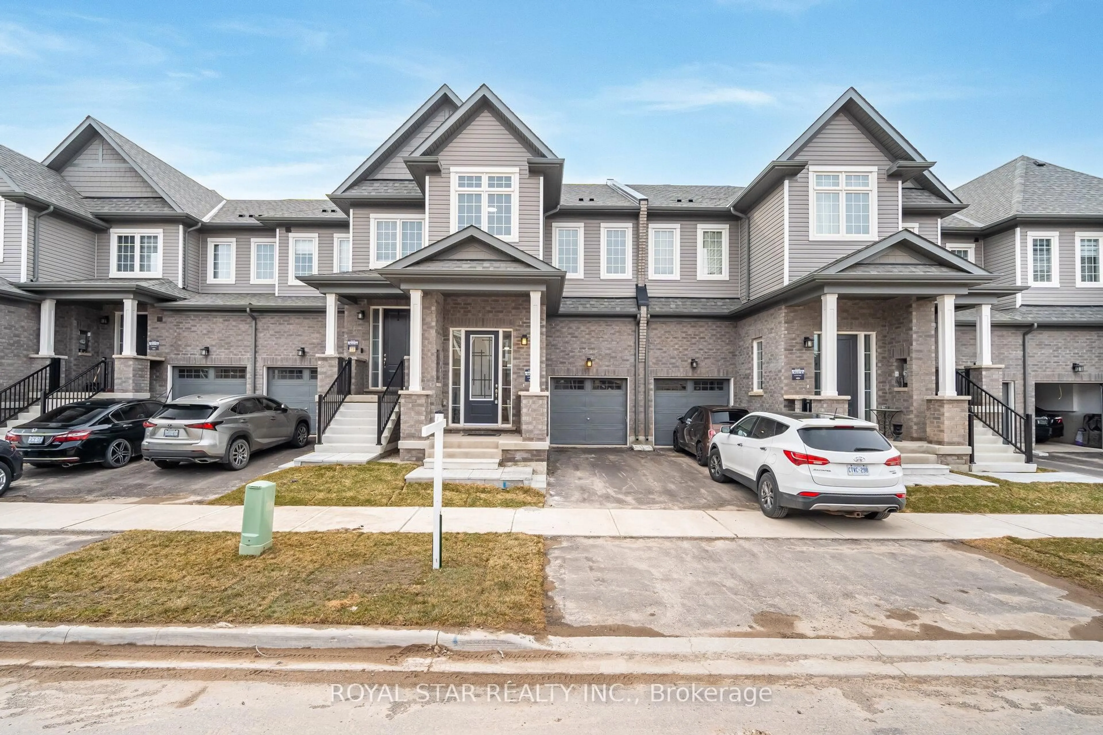 A pic from outside/outdoor area/front of a property/back of a property/a pic from drone, street for 19 Conboy Dr, Erin Ontario N0B 1T0