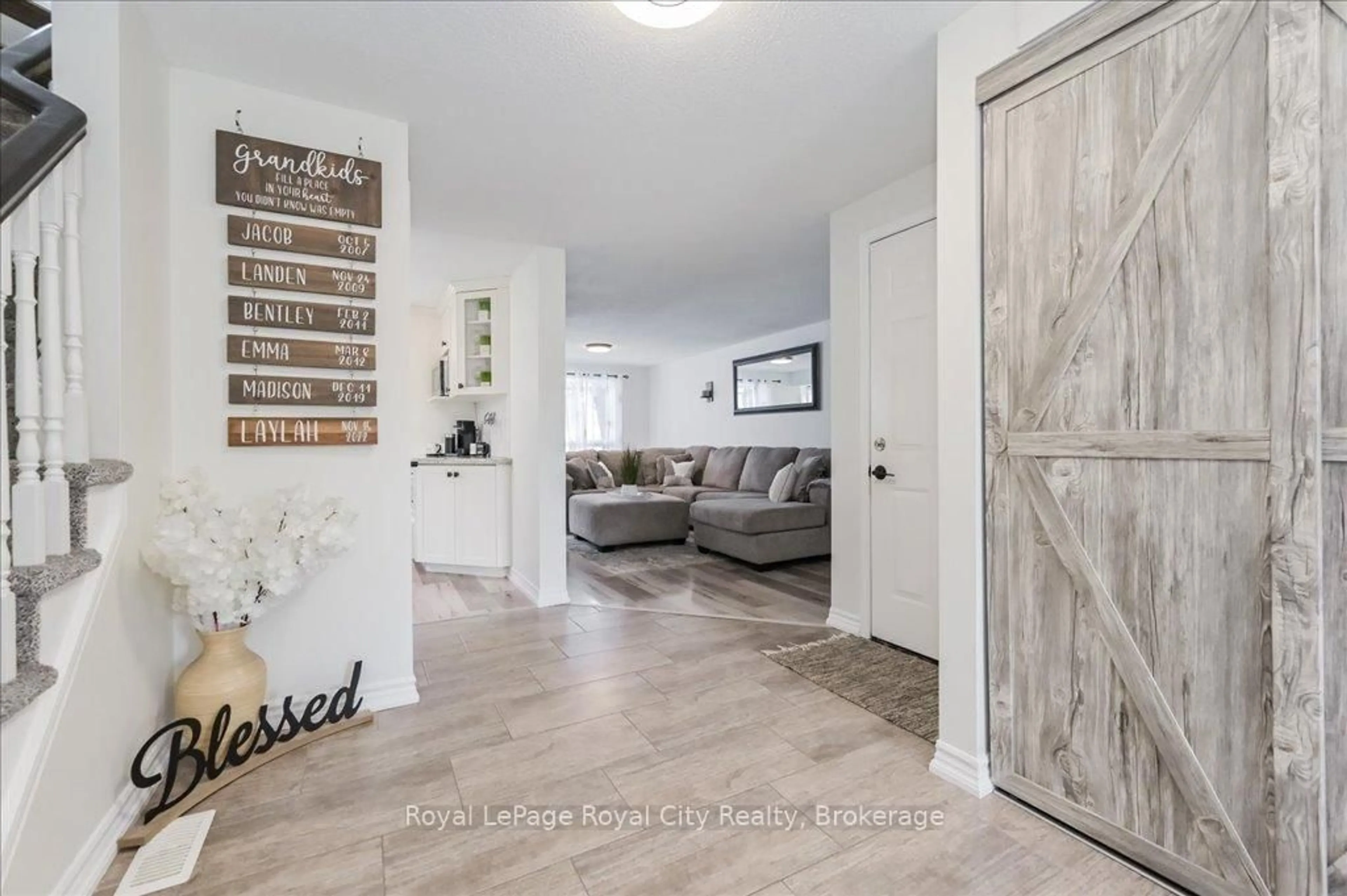 Indoor entryway for 164 Tait Cres, Centre Wellington Ontario N1M 3P5