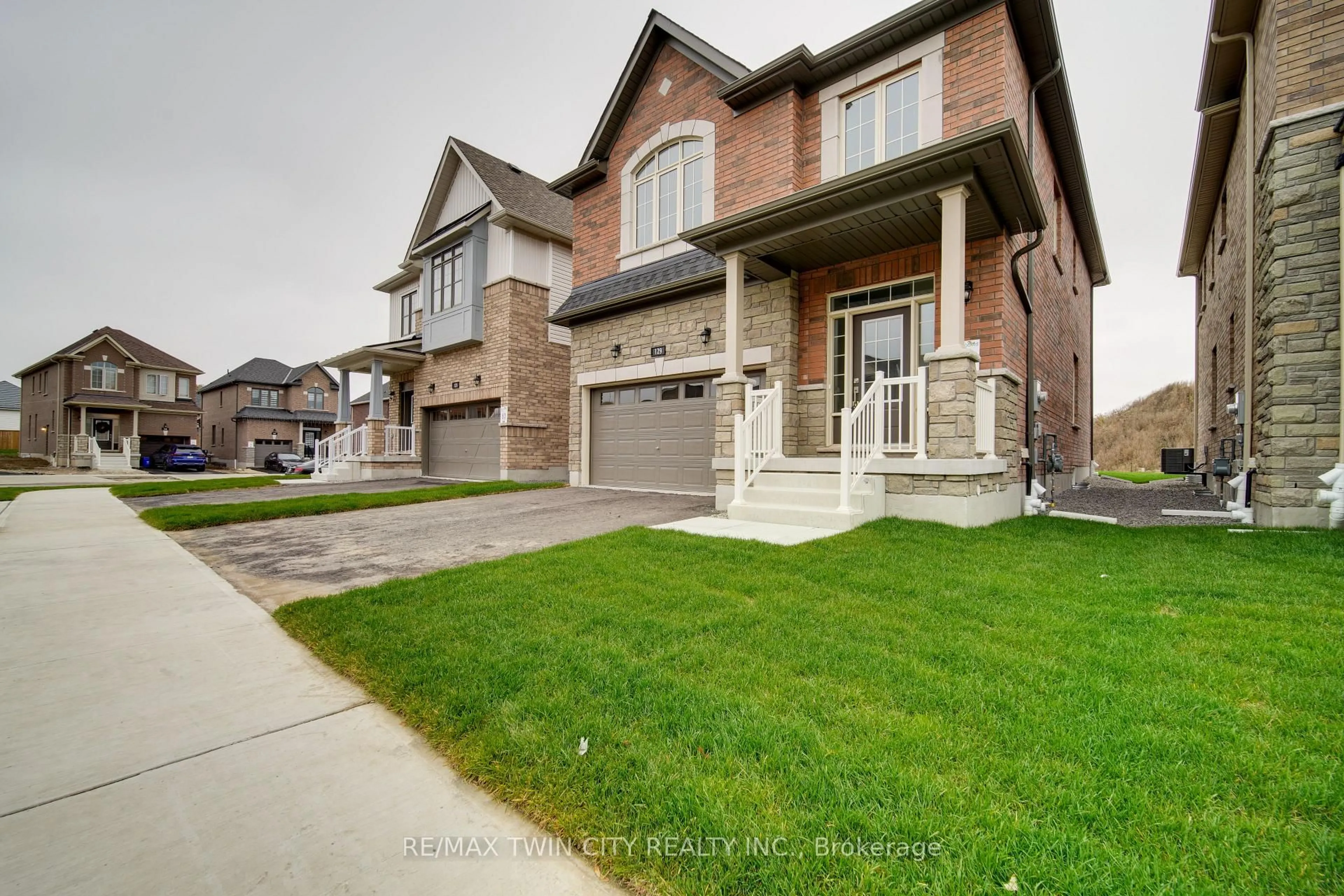 Home with brick exterior material, street for 129 Lumb Dr, Cambridge Ontario N1T 0E7