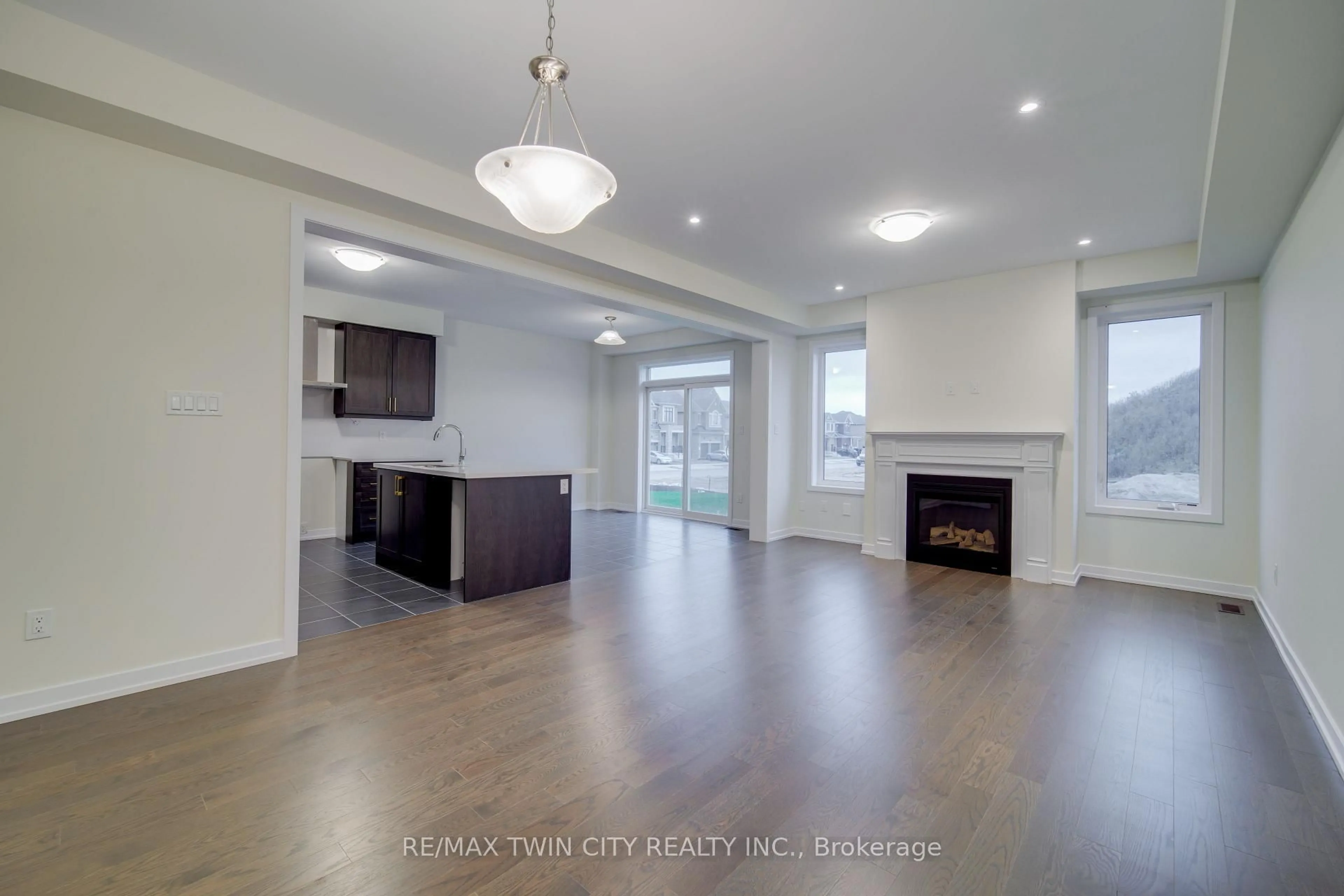 Unknown for 129 Lumb Dr, Cambridge Ontario N1T 0E7