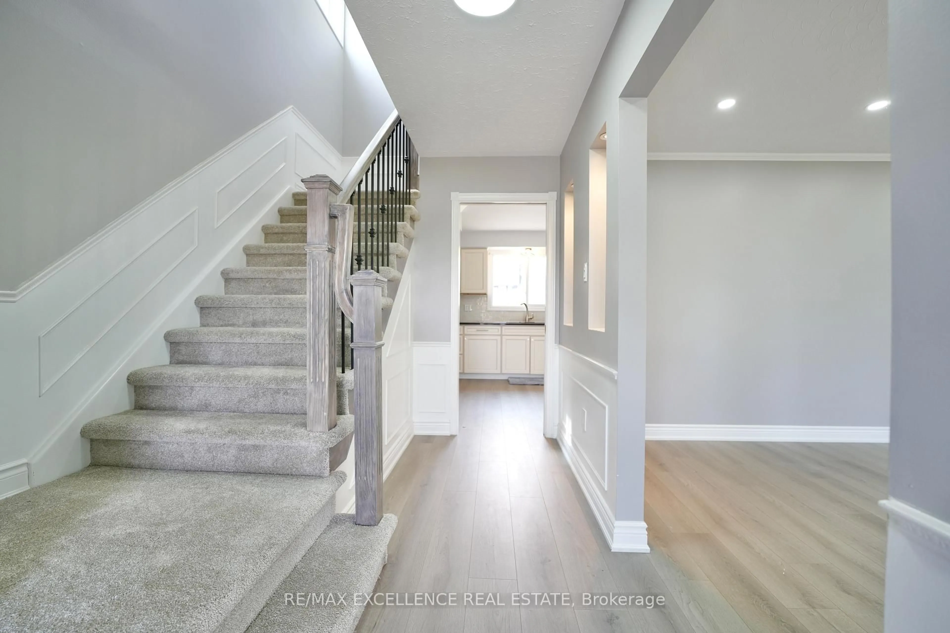 Unknown for 68 Parkview Cres, Kitchener Ontario N2A 1L9