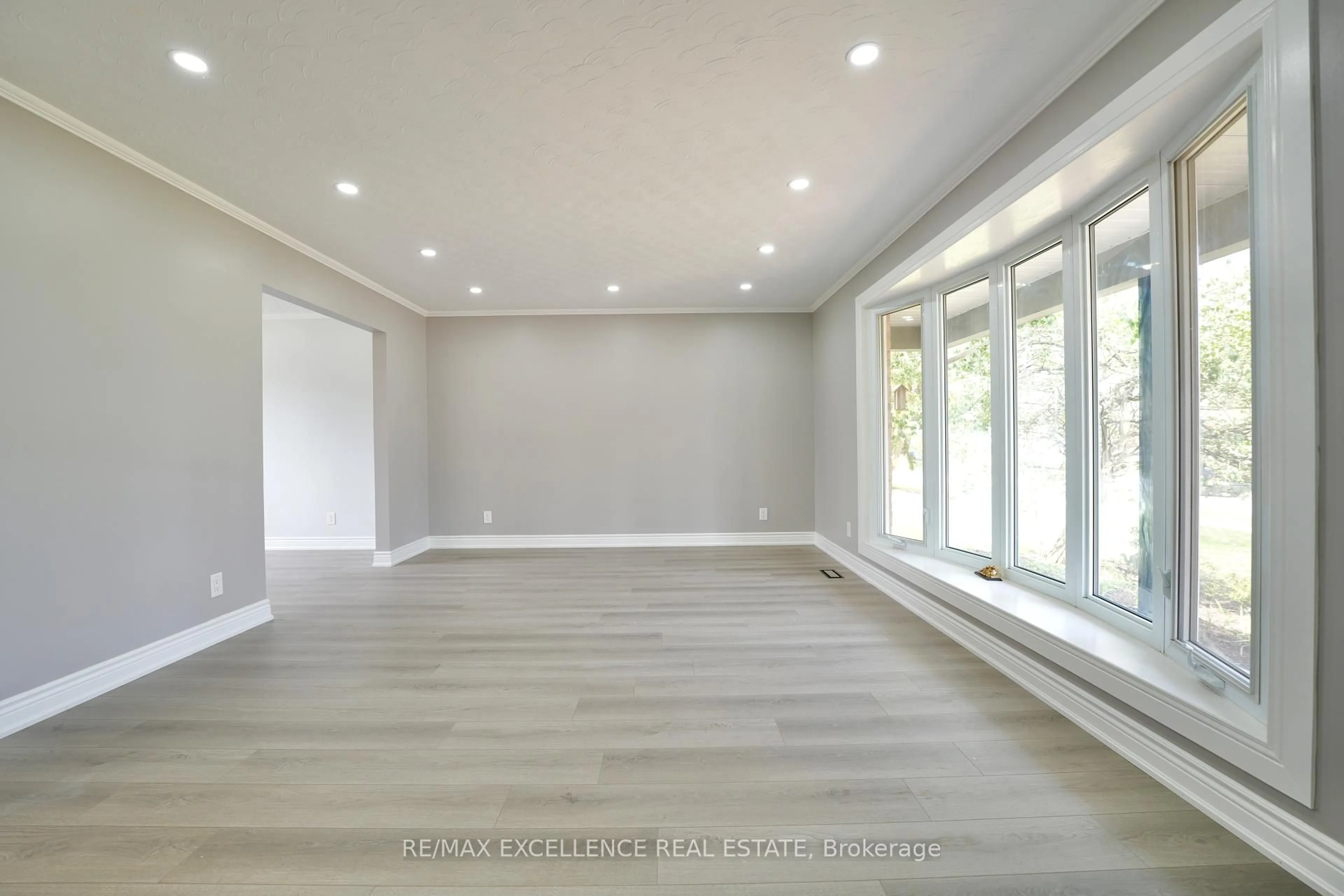 A pic of a room for 68 Parkview Cres, Kitchener Ontario N2A 1L9