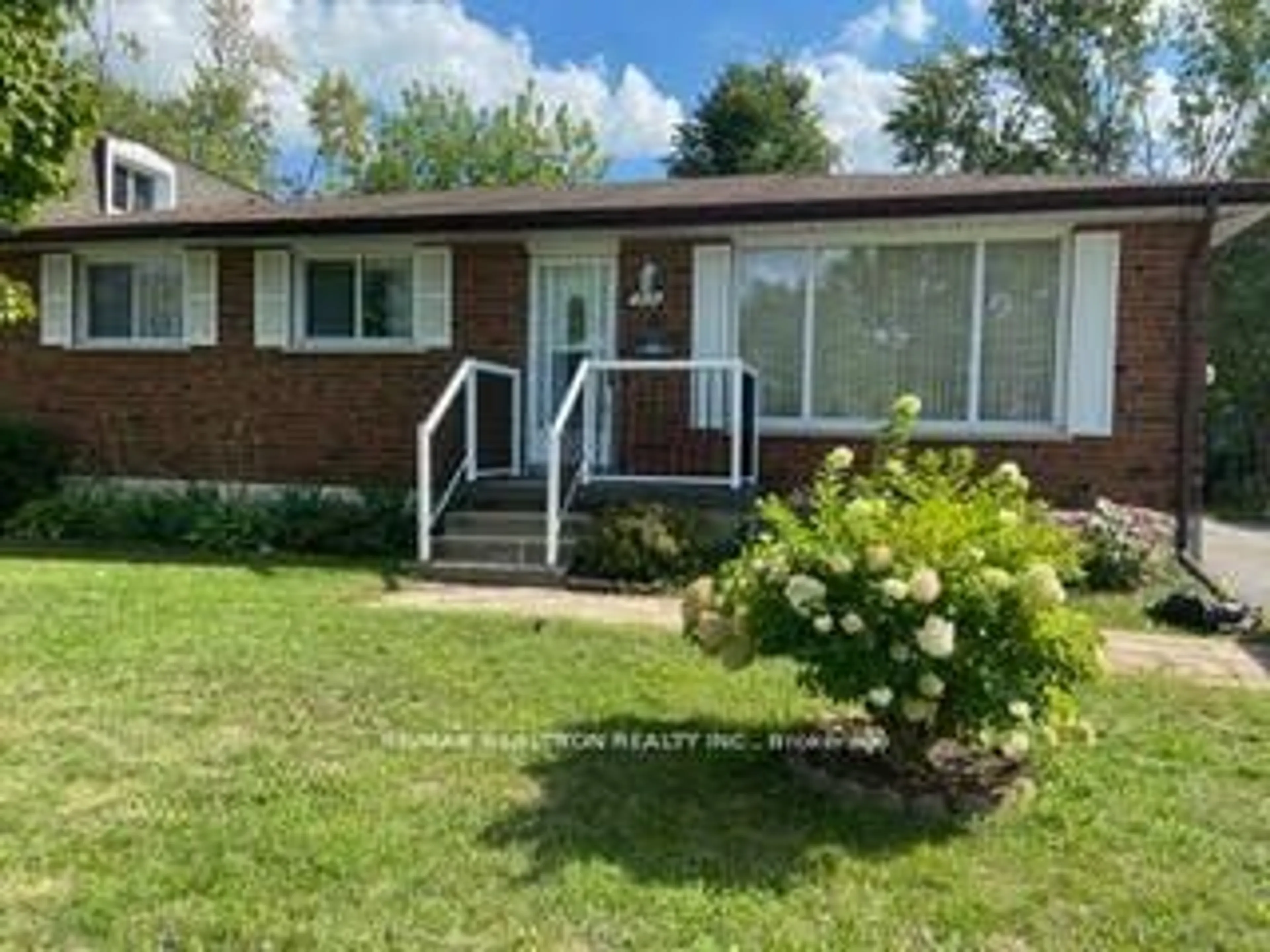Unknown for 815 Crawford Dr, Peterborough South Ontario K9J 3W9