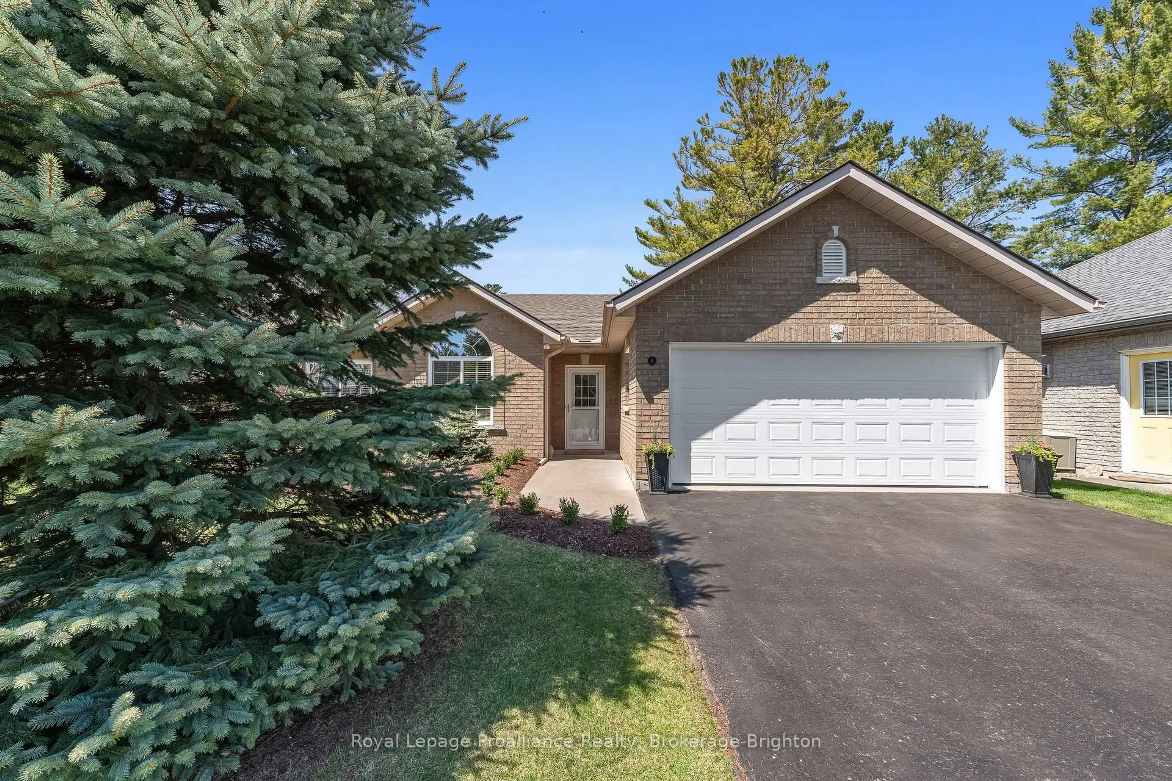 Home with brick exterior material, street for 4 Birch Crt, Brighton Ontario K0K 1H0