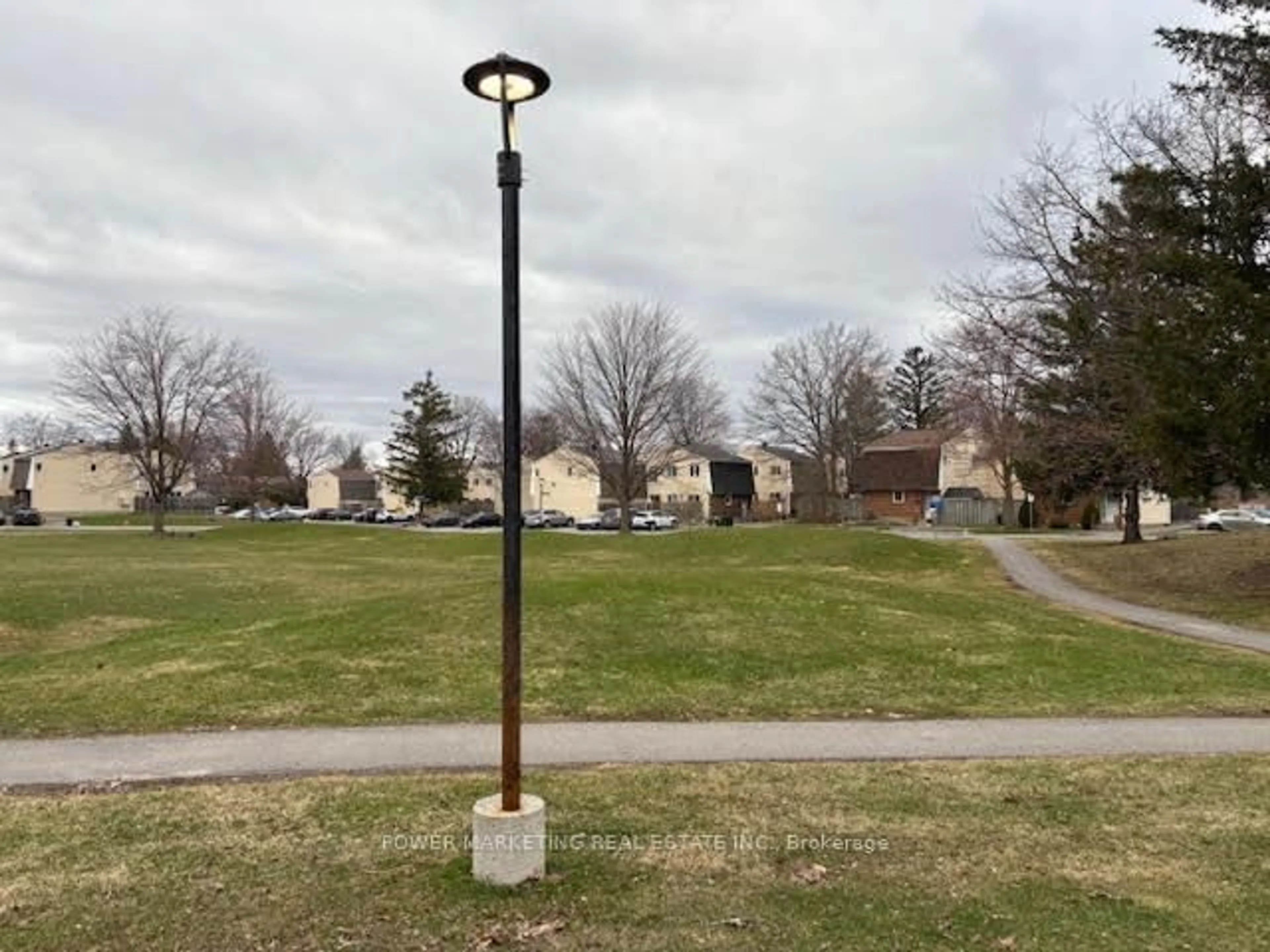 Blurry image for 135 Salter Cres #49, Kanata Ontario K2K 1Y8