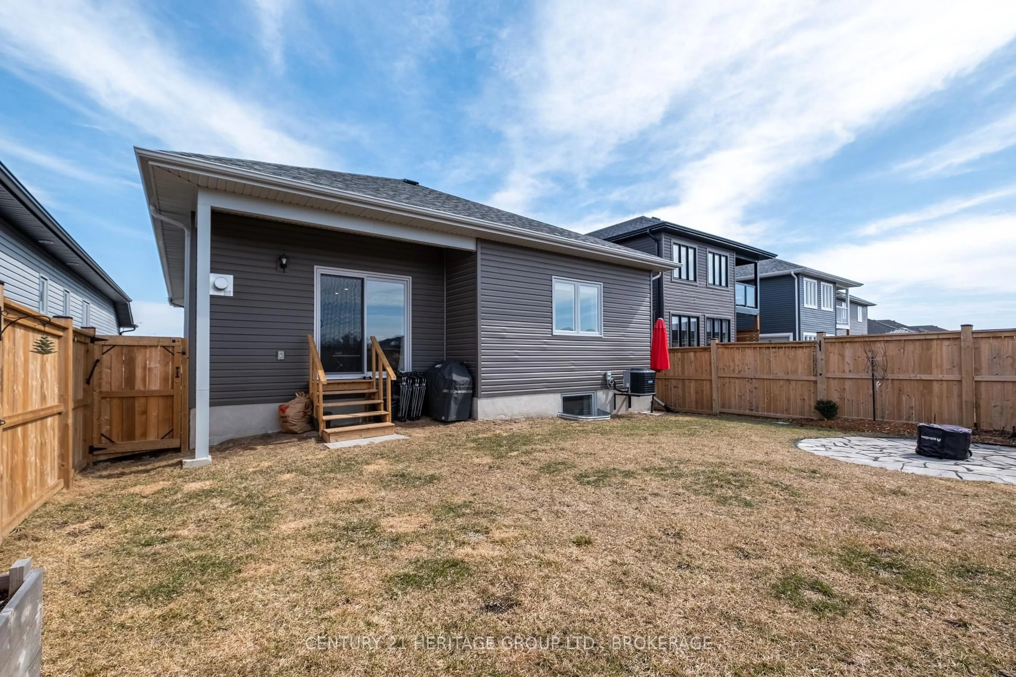 Unknown for 68 Potter Dr, Bissett Creek Ontario K0H 2H0