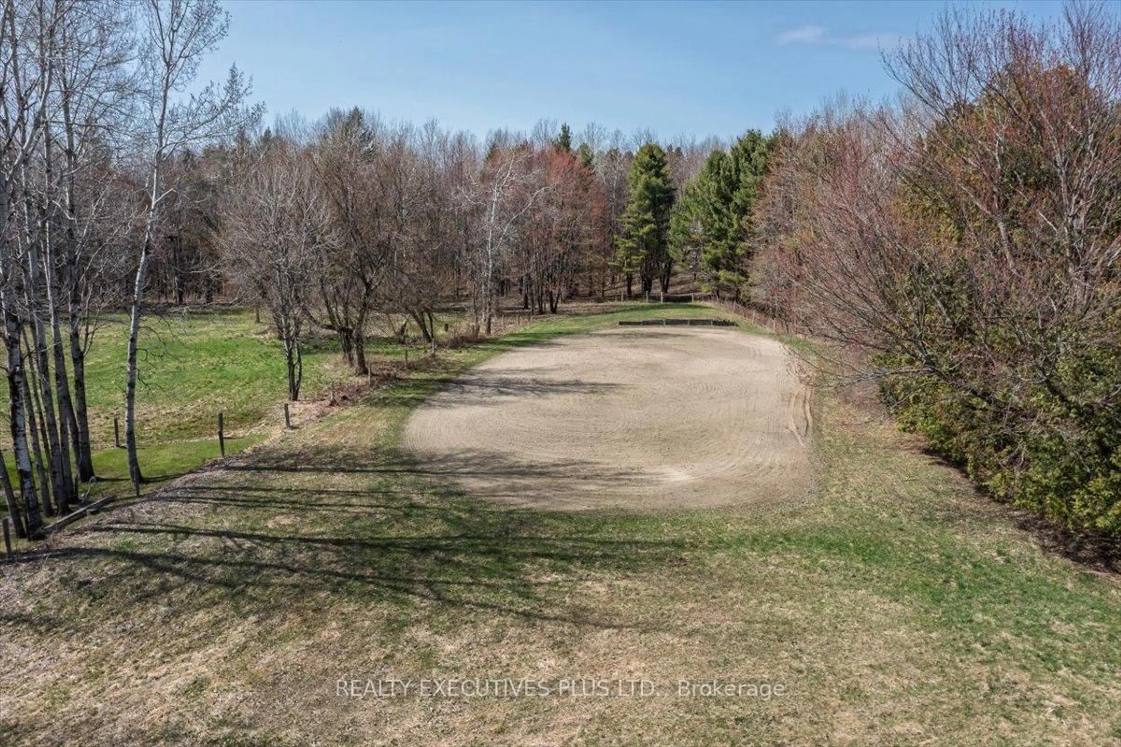 A pic from outside/outdoor area/front of a property/back of a property/a pic from drone, forest/trees view for 2935 Baseline Rd, Clarence-Rockland Ontario K0A 3N0