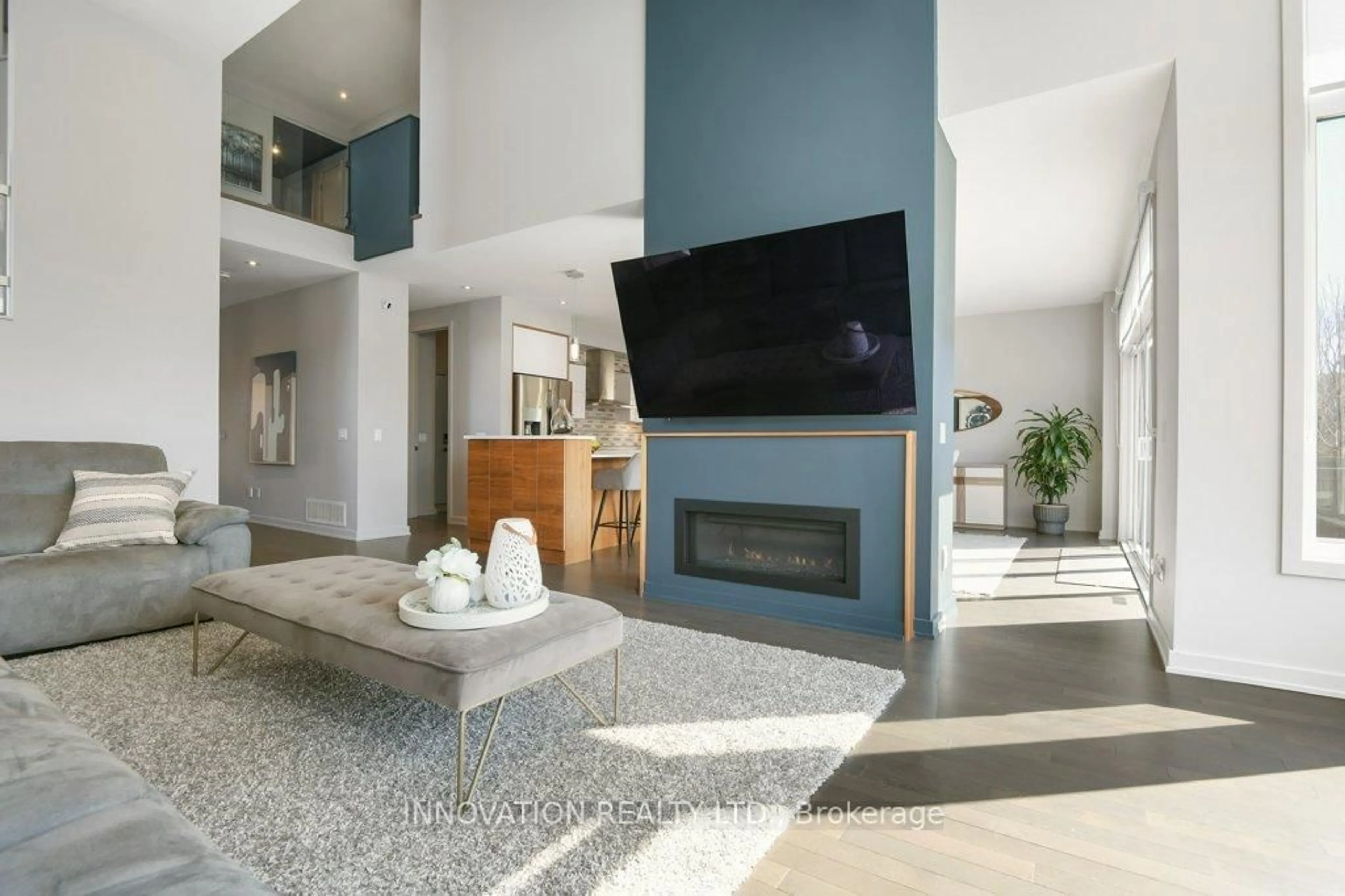 Unknown for 652 Bridleglen Cres, Ottawa Ontario K2M 0H2