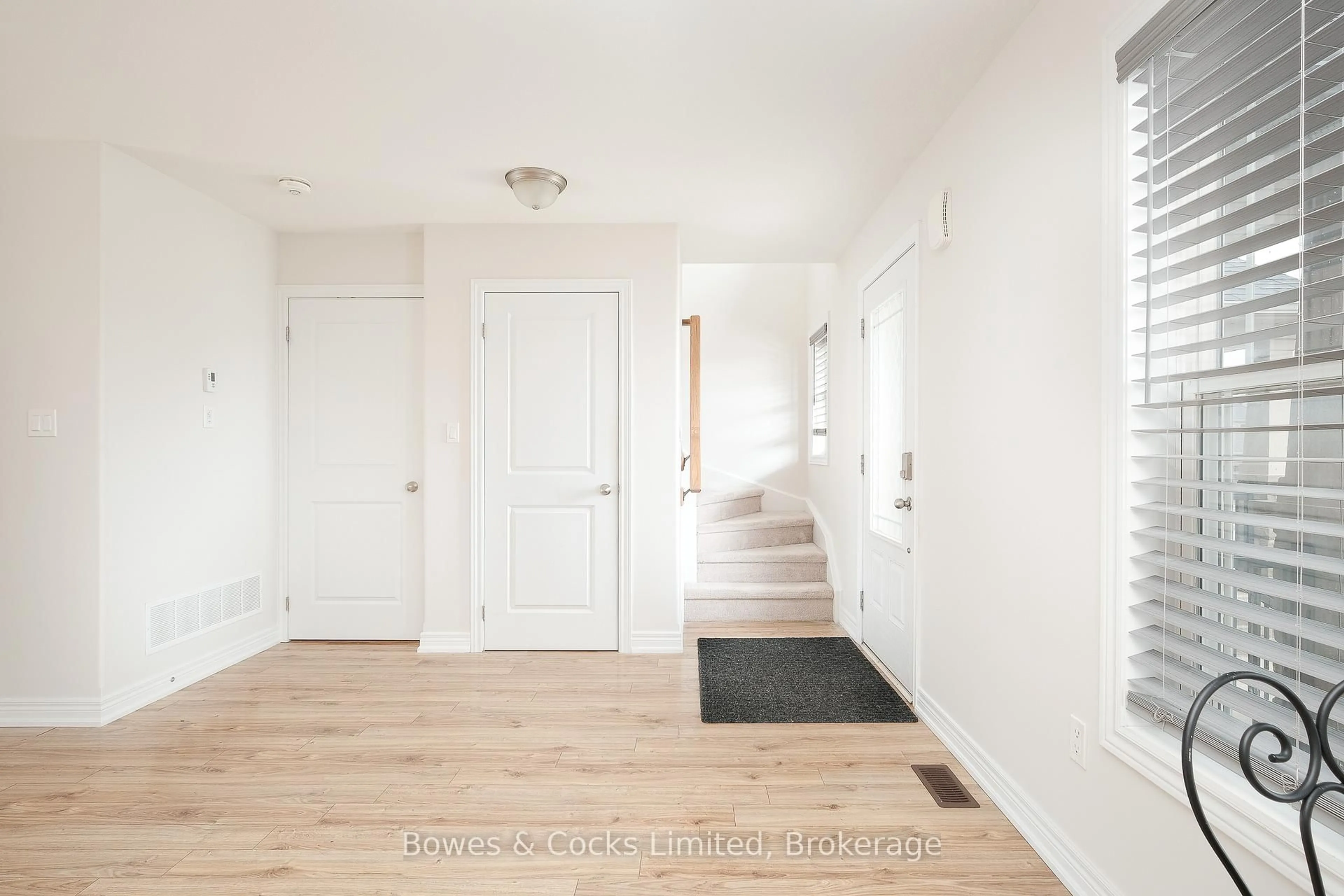 Indoor entryway for 245 Rowberry Blvd, Peterborough North Ontario K9H 0H9