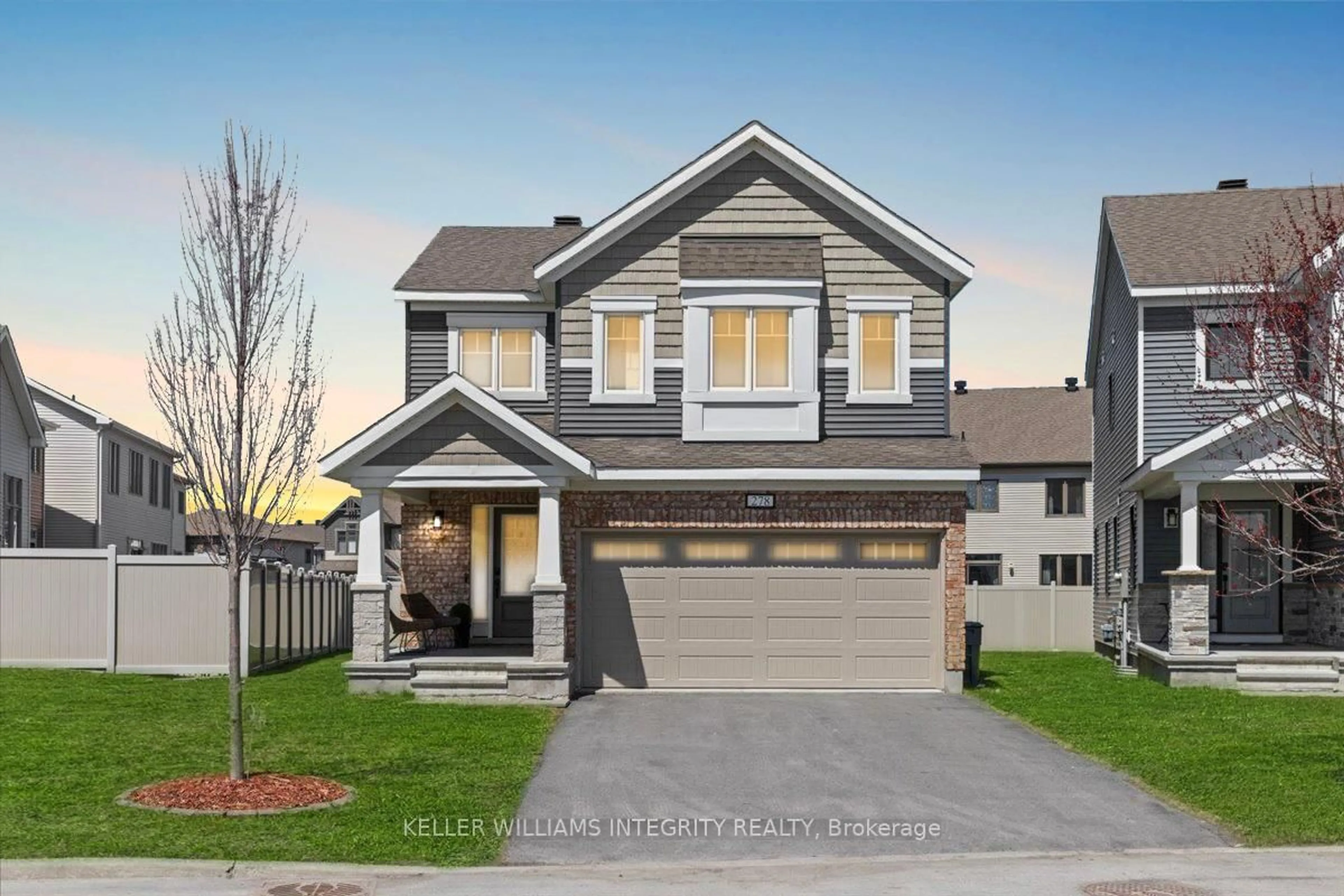 Home with vinyl exterior material, street for 278 Haliburton Hts, Ottawa Ontario K2V 0R5