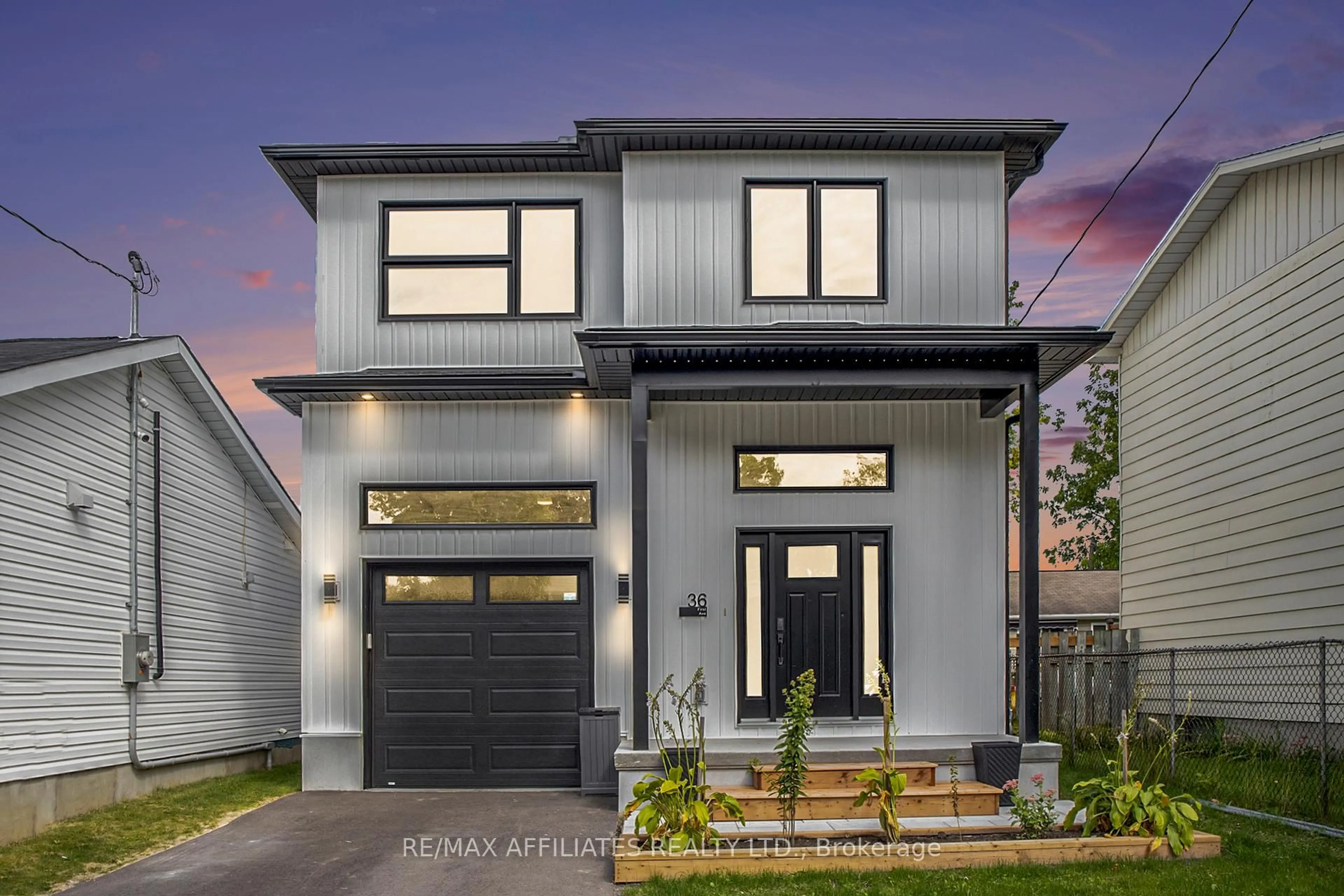 Home with vinyl exterior material, street for 36 FIRST Ave, Russell Ontario K4R 1C9