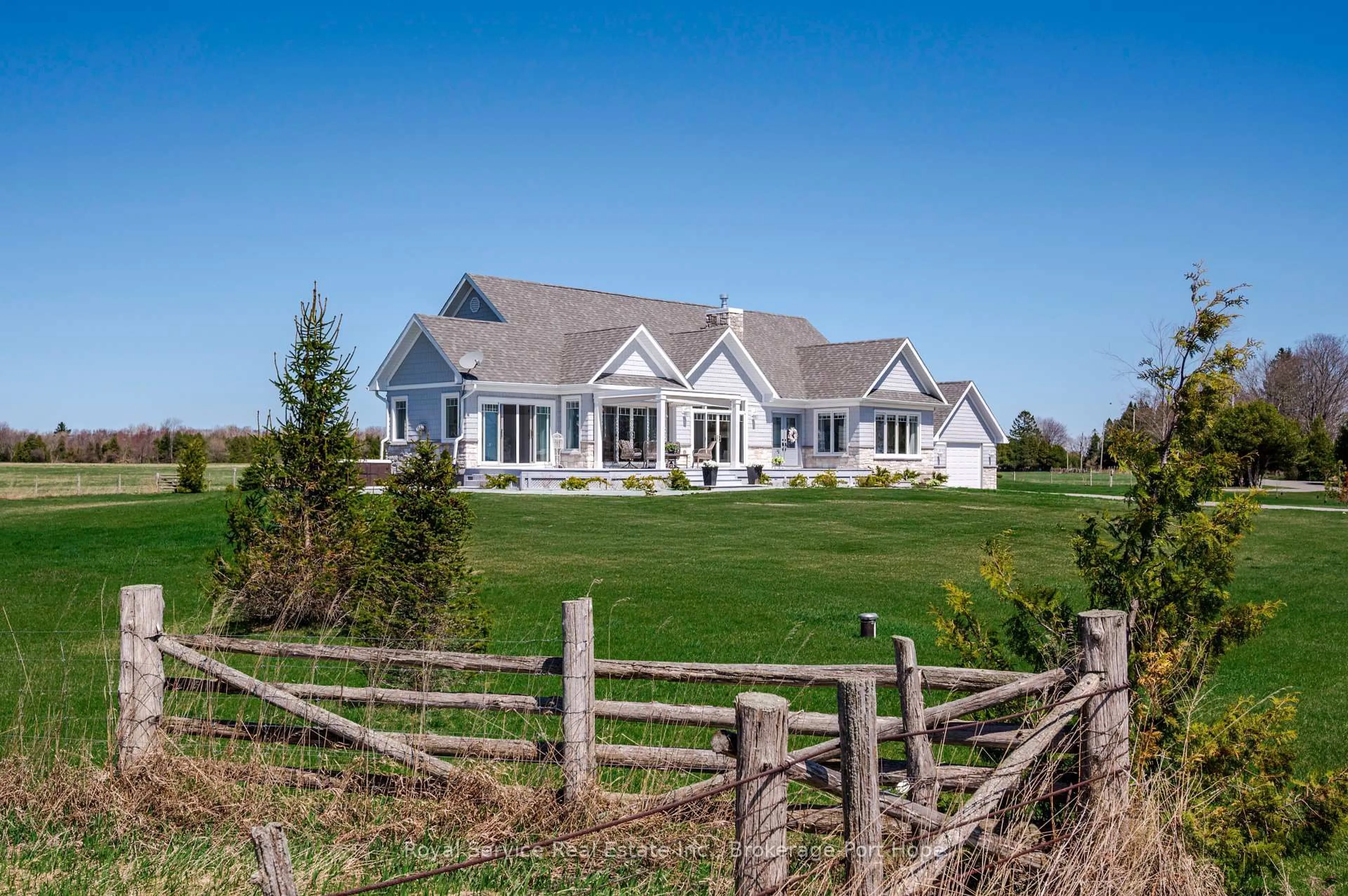 A pic from outside/outdoor area/front of a property/back of a property/a pic from drone, water/lake/river/ocean view for 124 Chubpoint Rd, Alnwick/Haldimand Ontario K0K 2G0