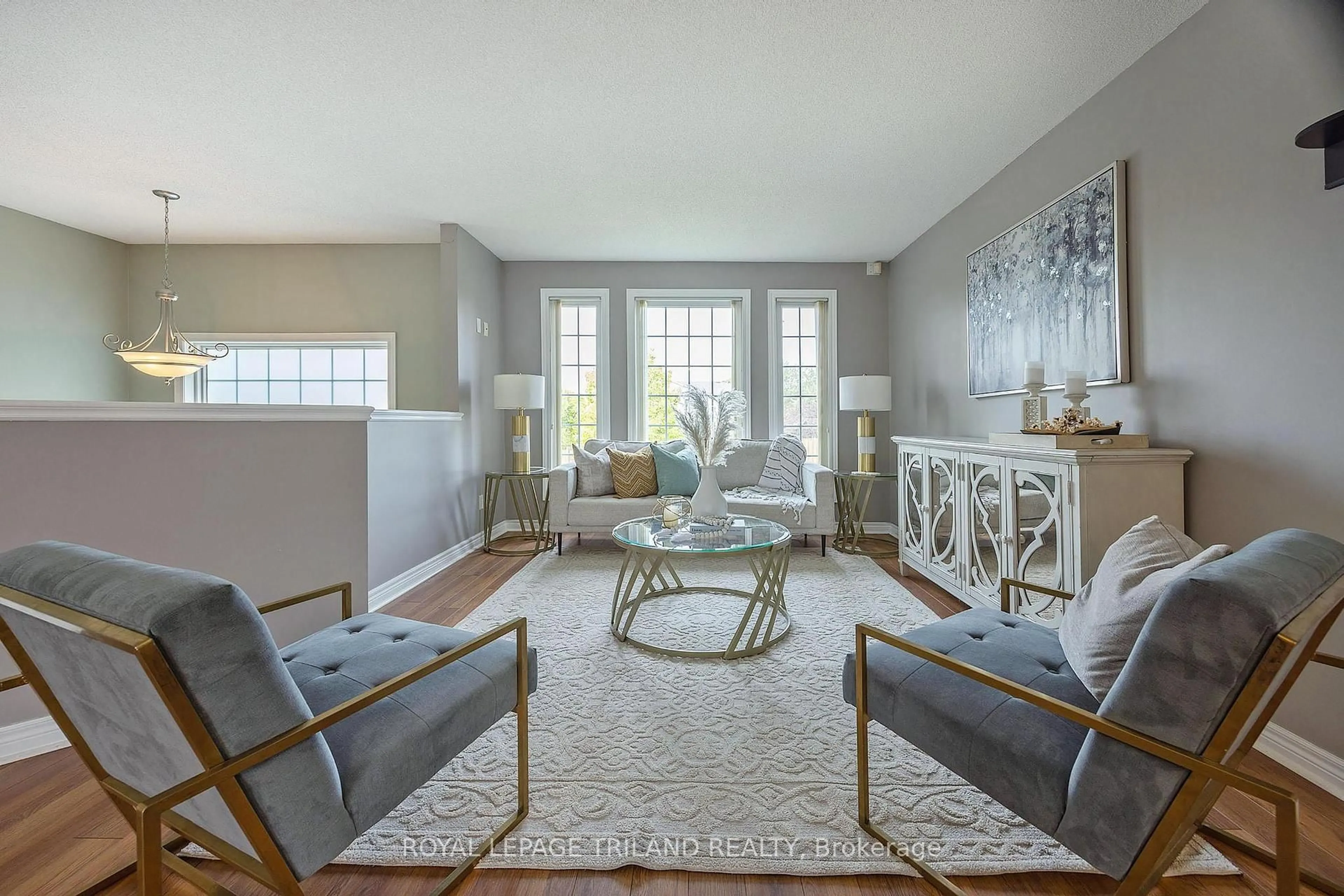 Living room with furniture, unknown for 253 MCGARRELL Dr, London North Ontario N6G 5E8