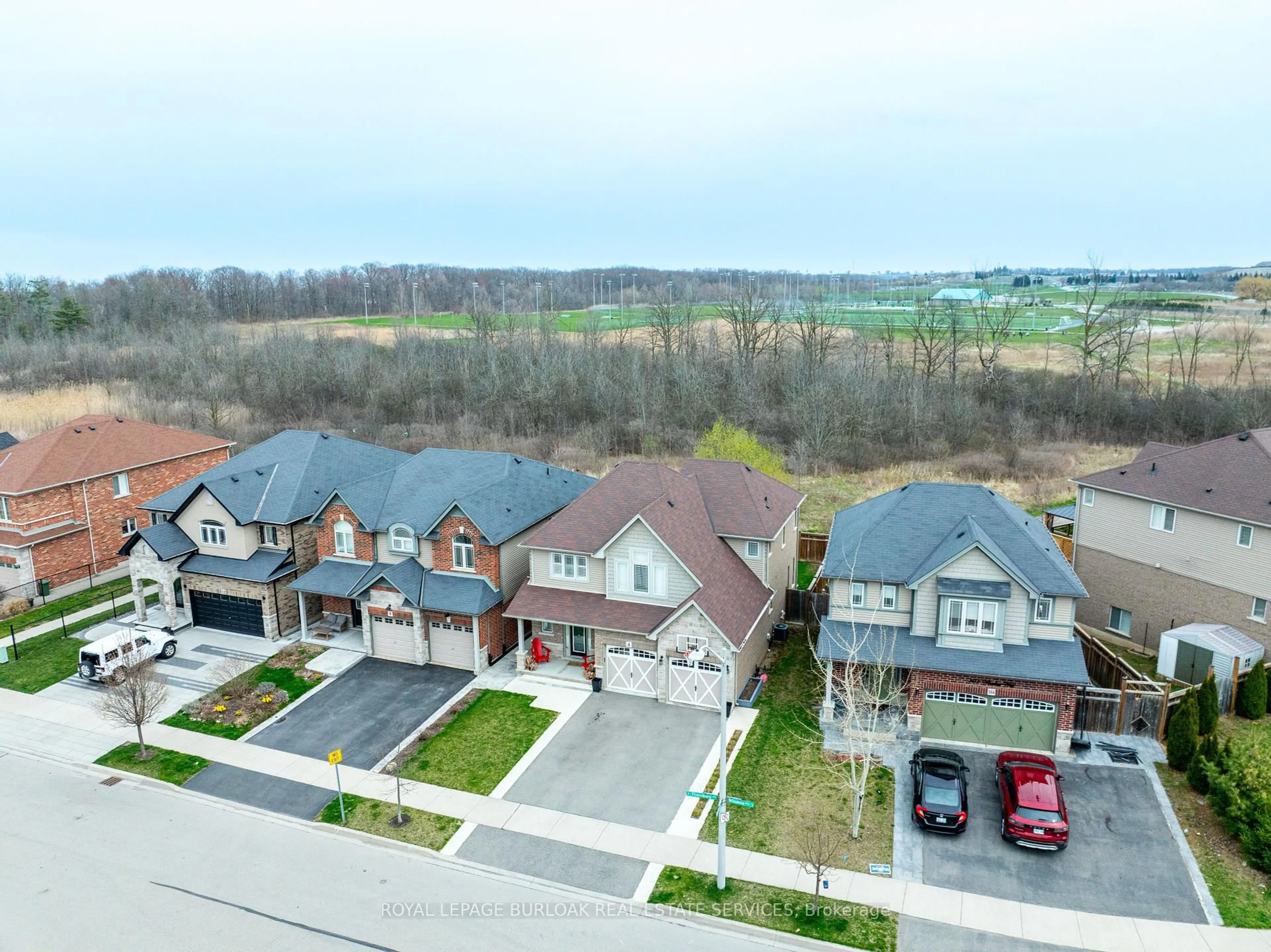 A pic from outside/outdoor area/front of a property/back of a property/a pic from drone, street for 4 Thornbury Crt, Hamilton Ontario L8J 0G7