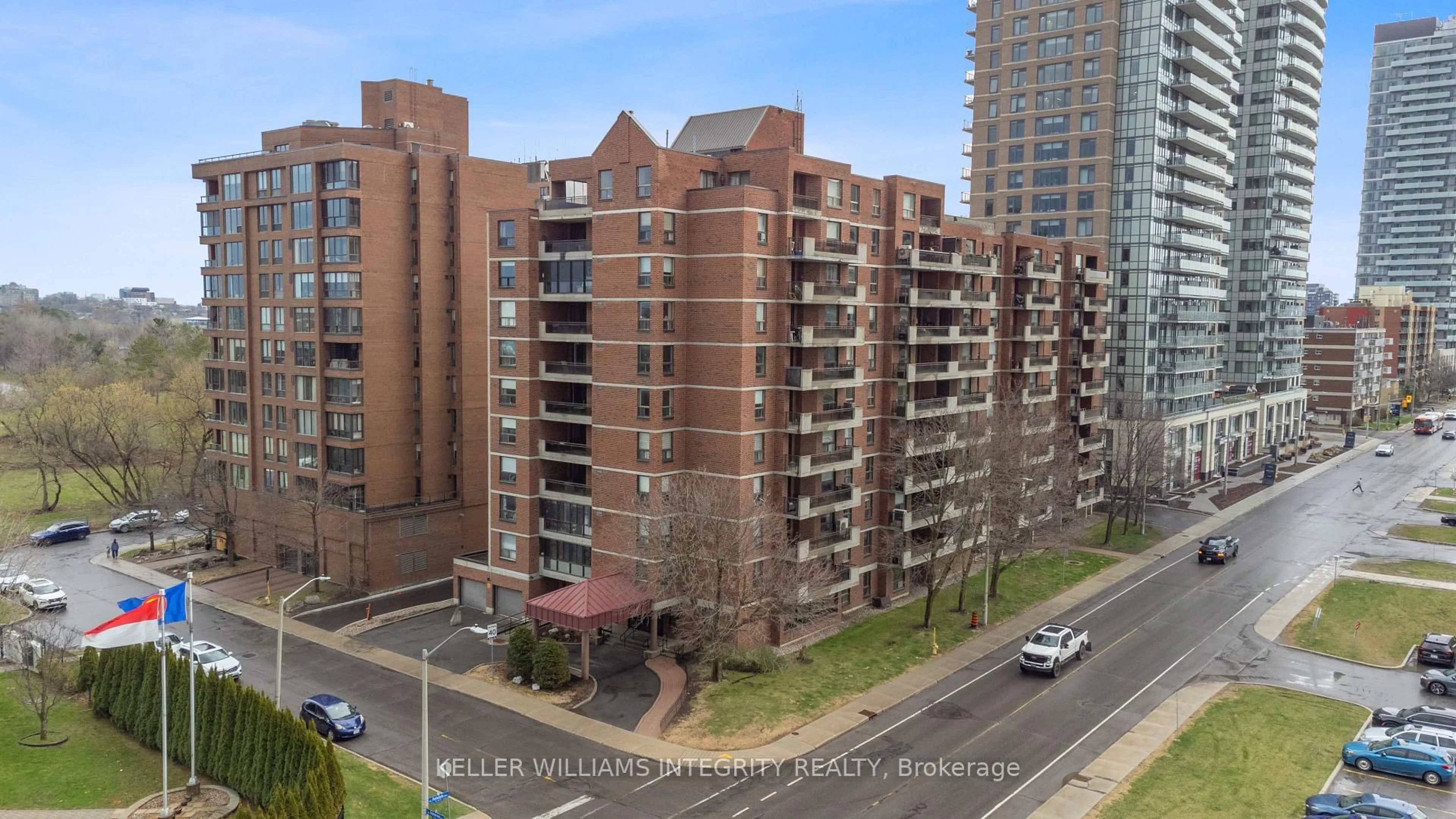 A pic from outside/outdoor area/front of a property/back of a property/a pic from drone, city buildings view from balcony for 50 Emmerson Ave #603, Ottawa Ontario K1Y 4P7