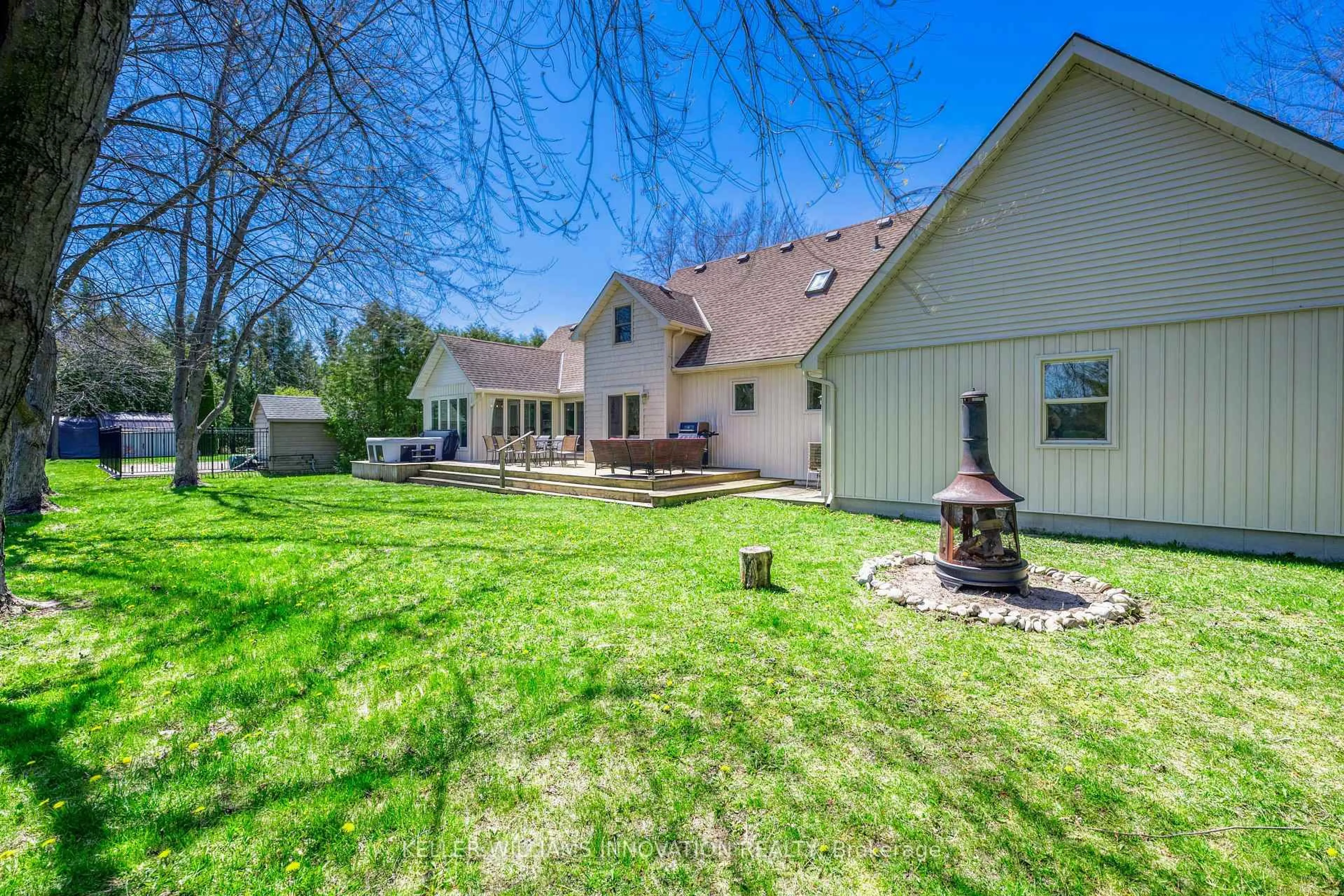 Patio, unknown for 72840 Archambault St, Bluewater Ontario N0M 2T0