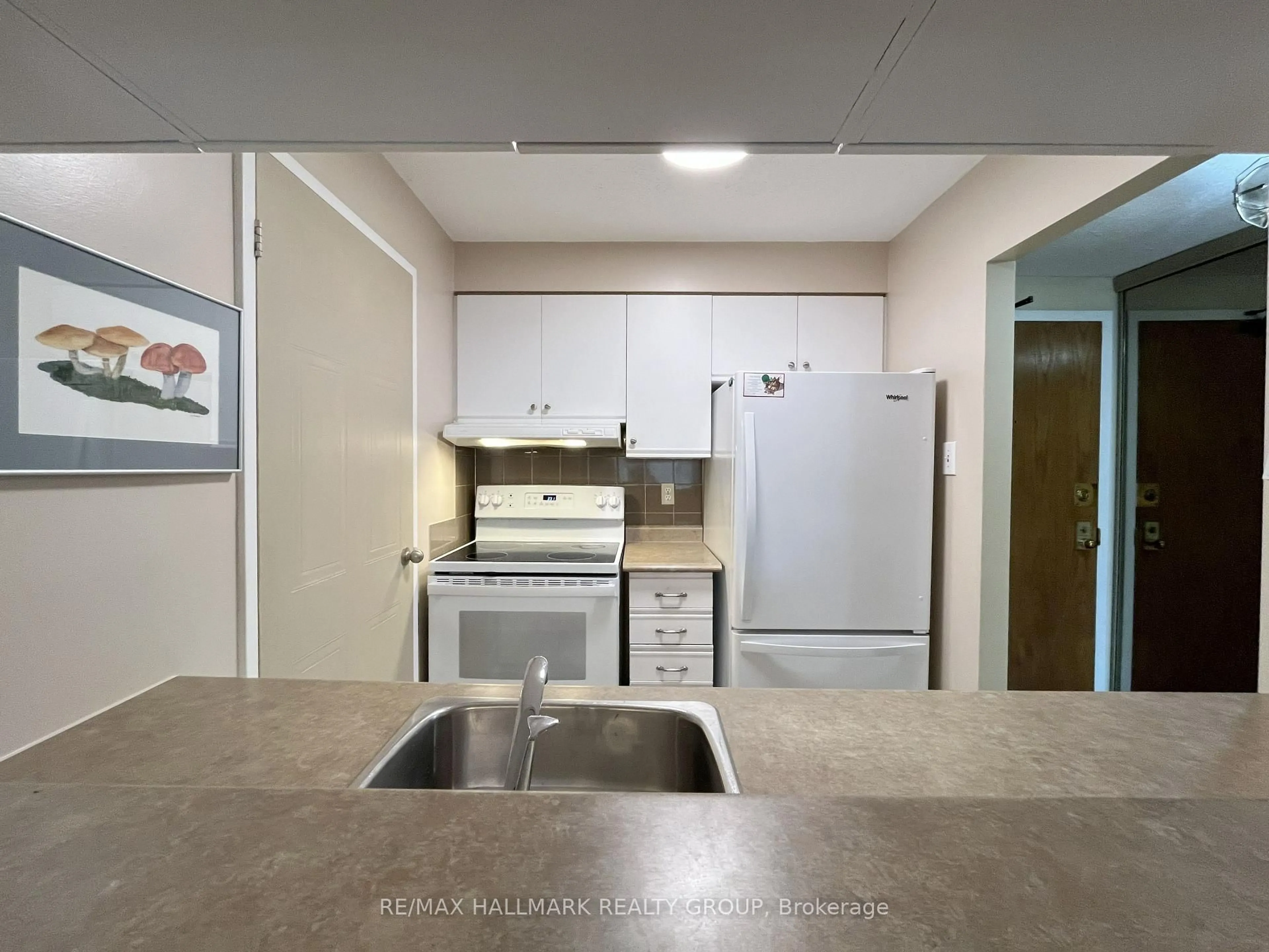 Standard kitchen, unknown for 80 Sandcastle Dr #303, Ottawa Ontario K2H 9E7