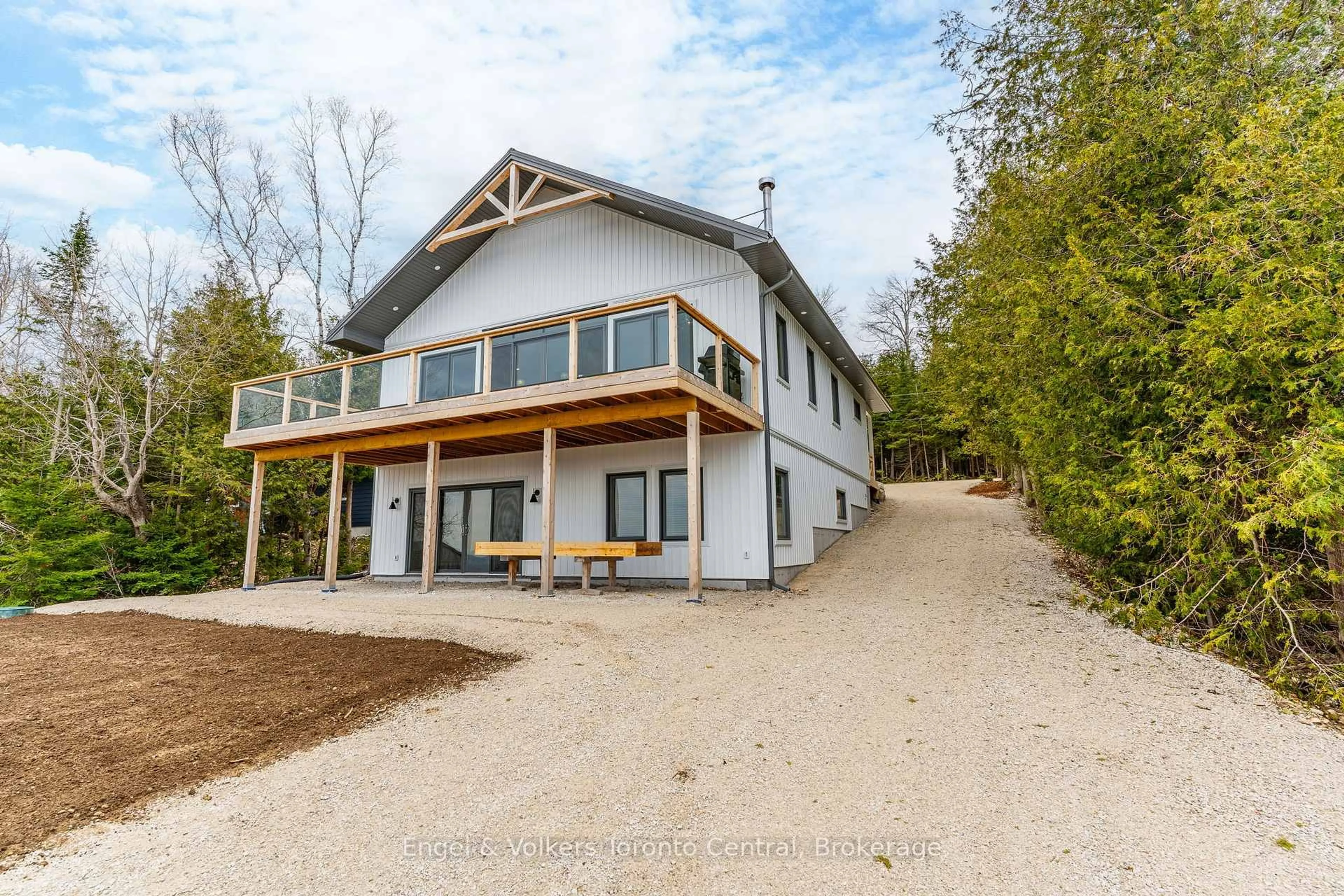A pic from outside/outdoor area/front of a property/back of a property/a pic from drone, unknown for 256 Cape Chin N Shore Rd, Northern Bruce Peninsula Ontario N0H 1W0