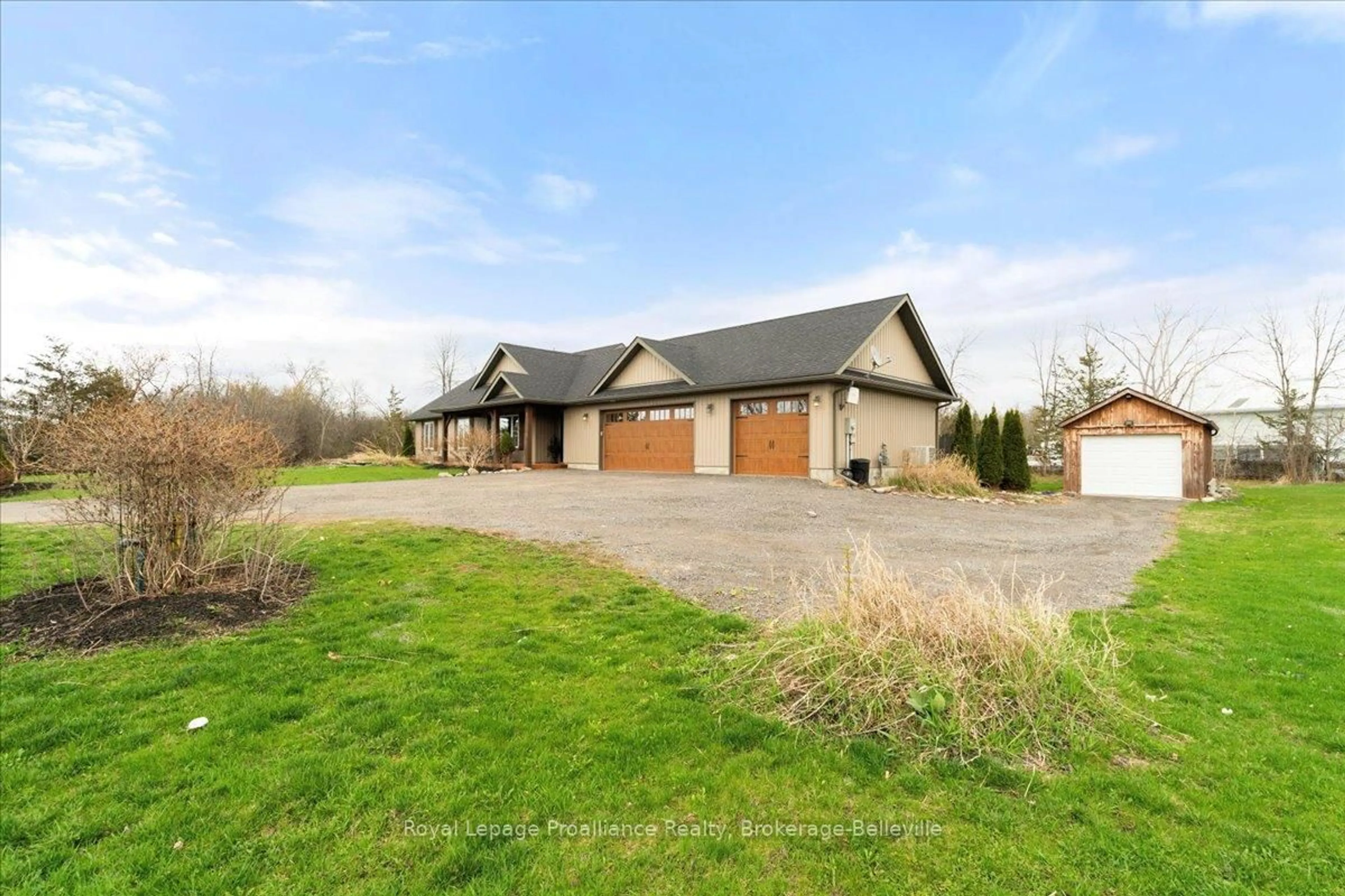 A pic from outside/outdoor area/front of a property/back of a property/a pic from drone, street for 264 Glen Miller Rd, Trenton Ontario K8V 5P8