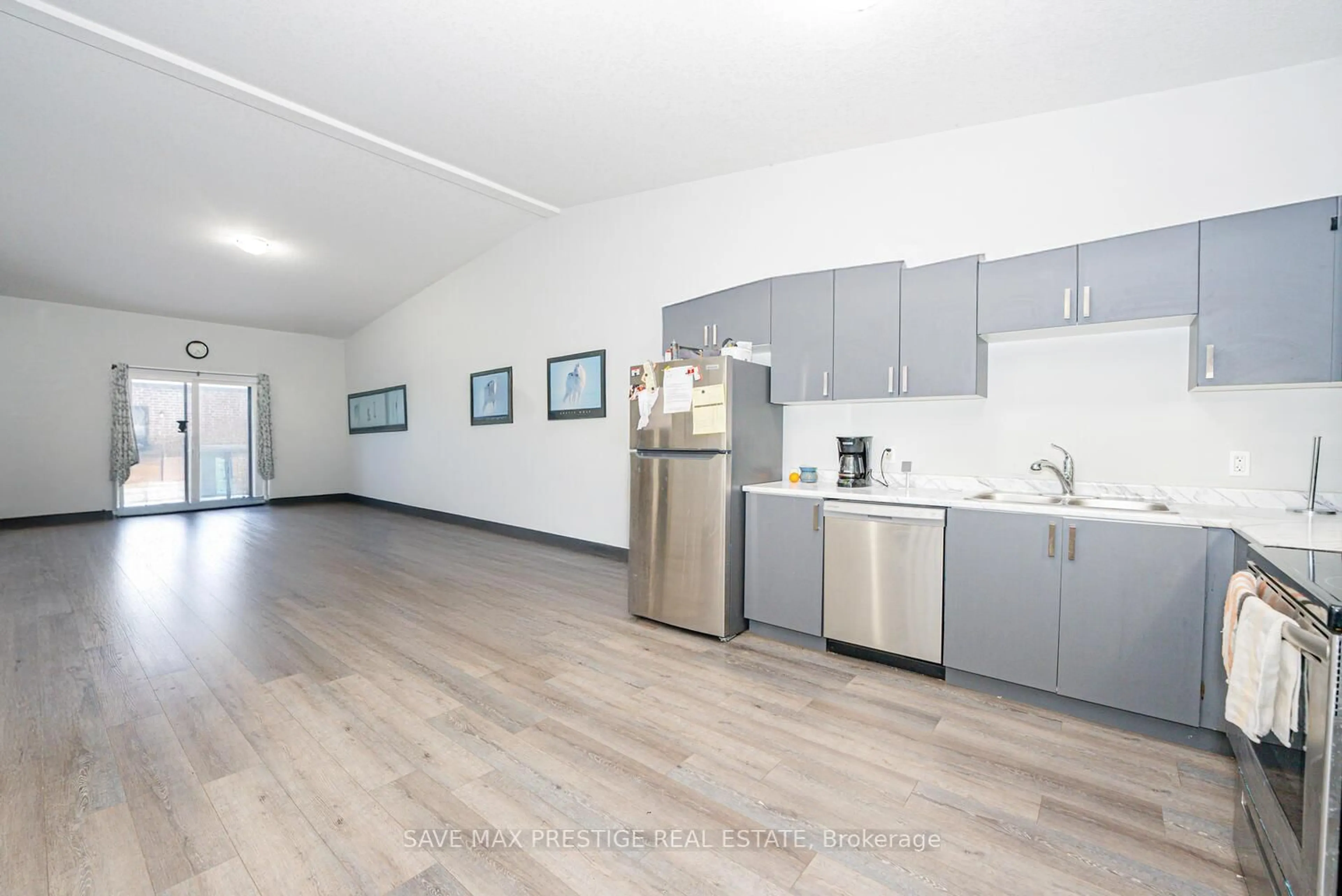Unknown for 550 Grey St #11, Brantford Ontario N3S 0K3