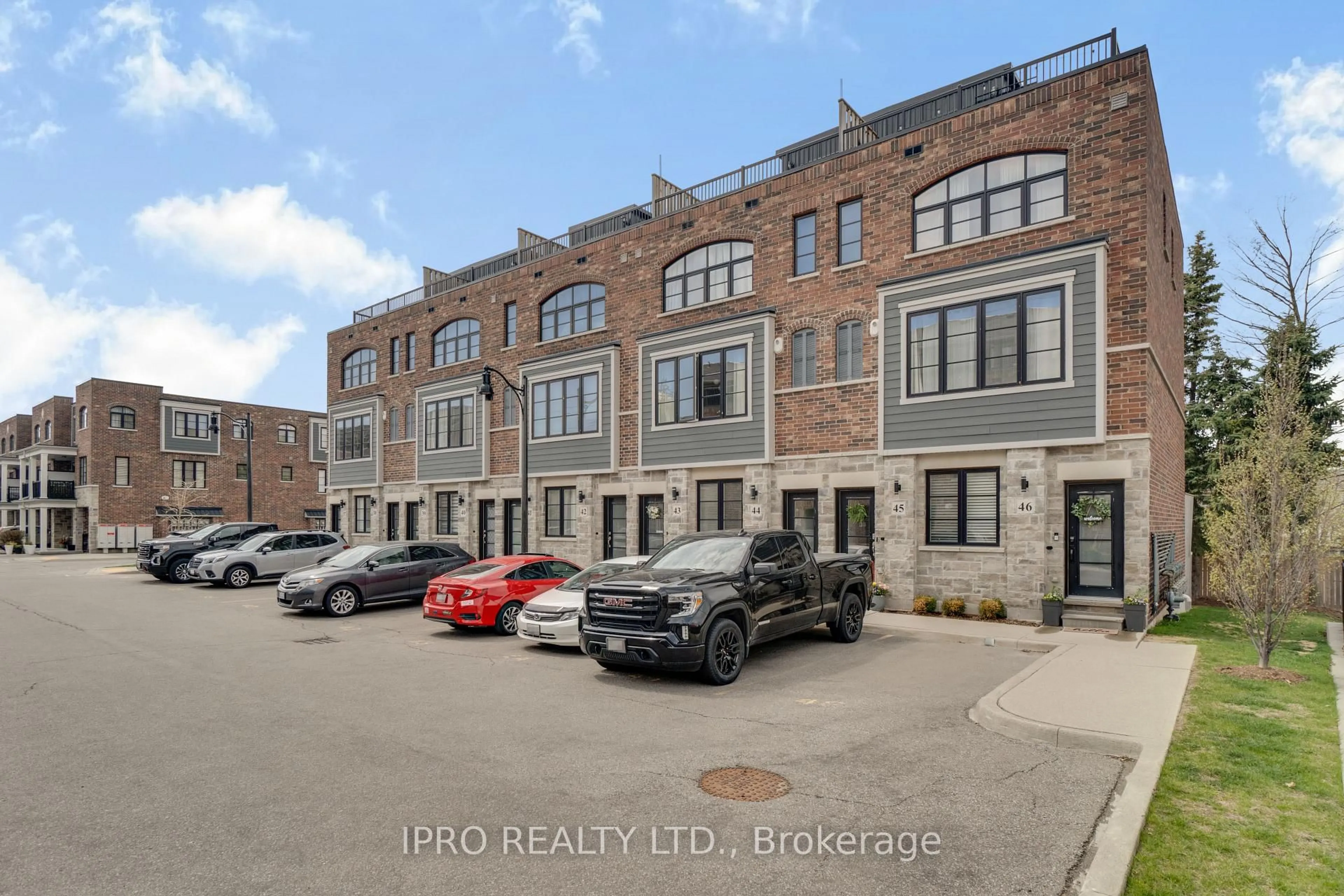 A pic from outside/outdoor area/front of a property/back of a property/a pic from drone, street for 219 Dundas St #46, Hamilton Ontario L8B 1V9