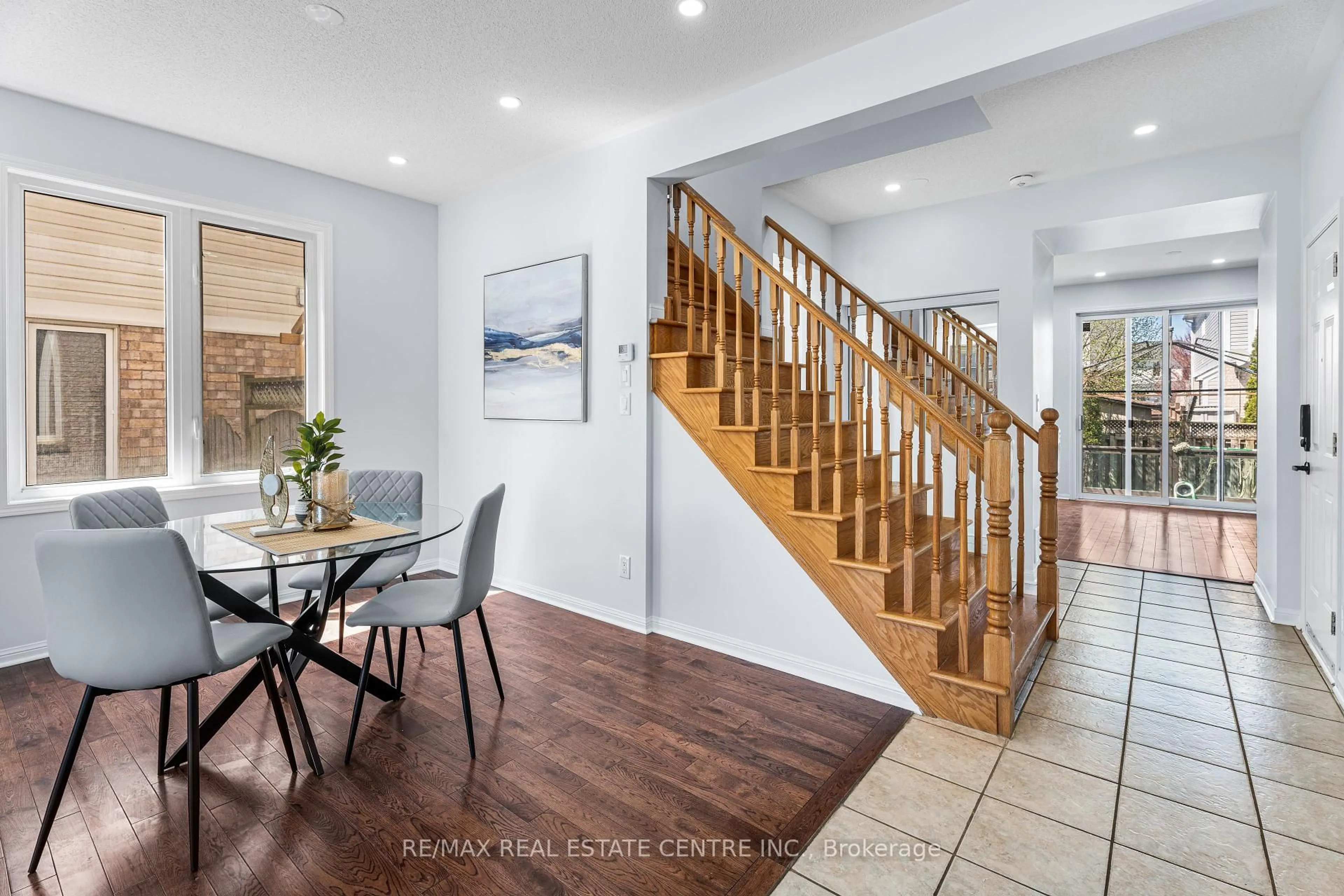 Unknown for 108 Brayshaw Dr, Cambridge Ontario N1T 2H5