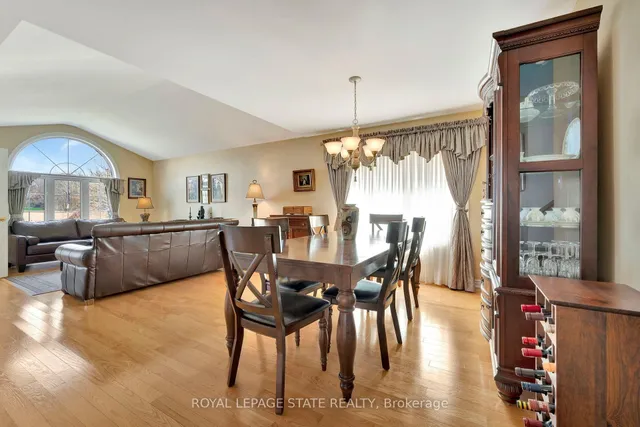 Additional property image - 542 Jerseyville Rd