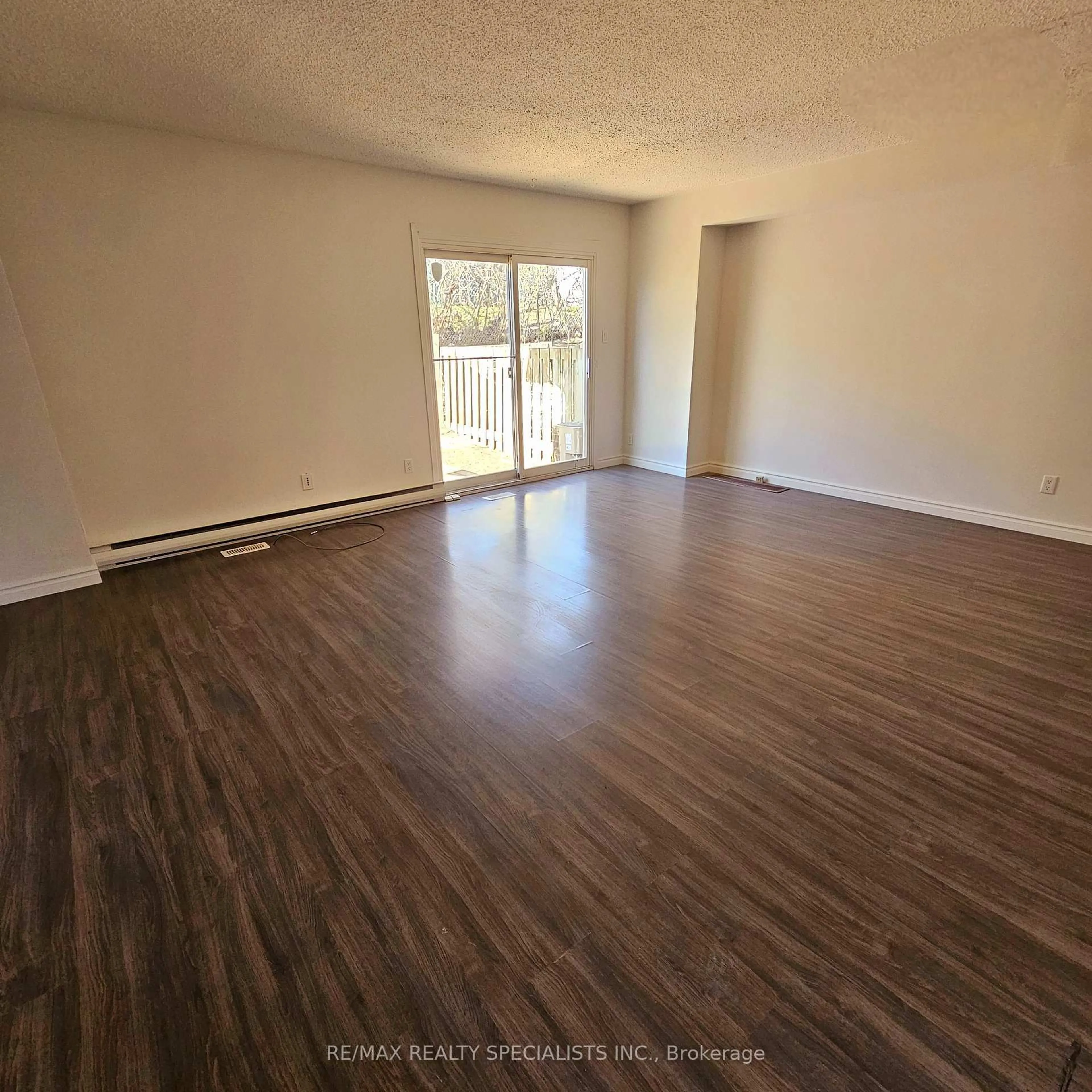 A pic of a room for 135 Chalmers St #7, Cambridge Ontario N1R 6M2