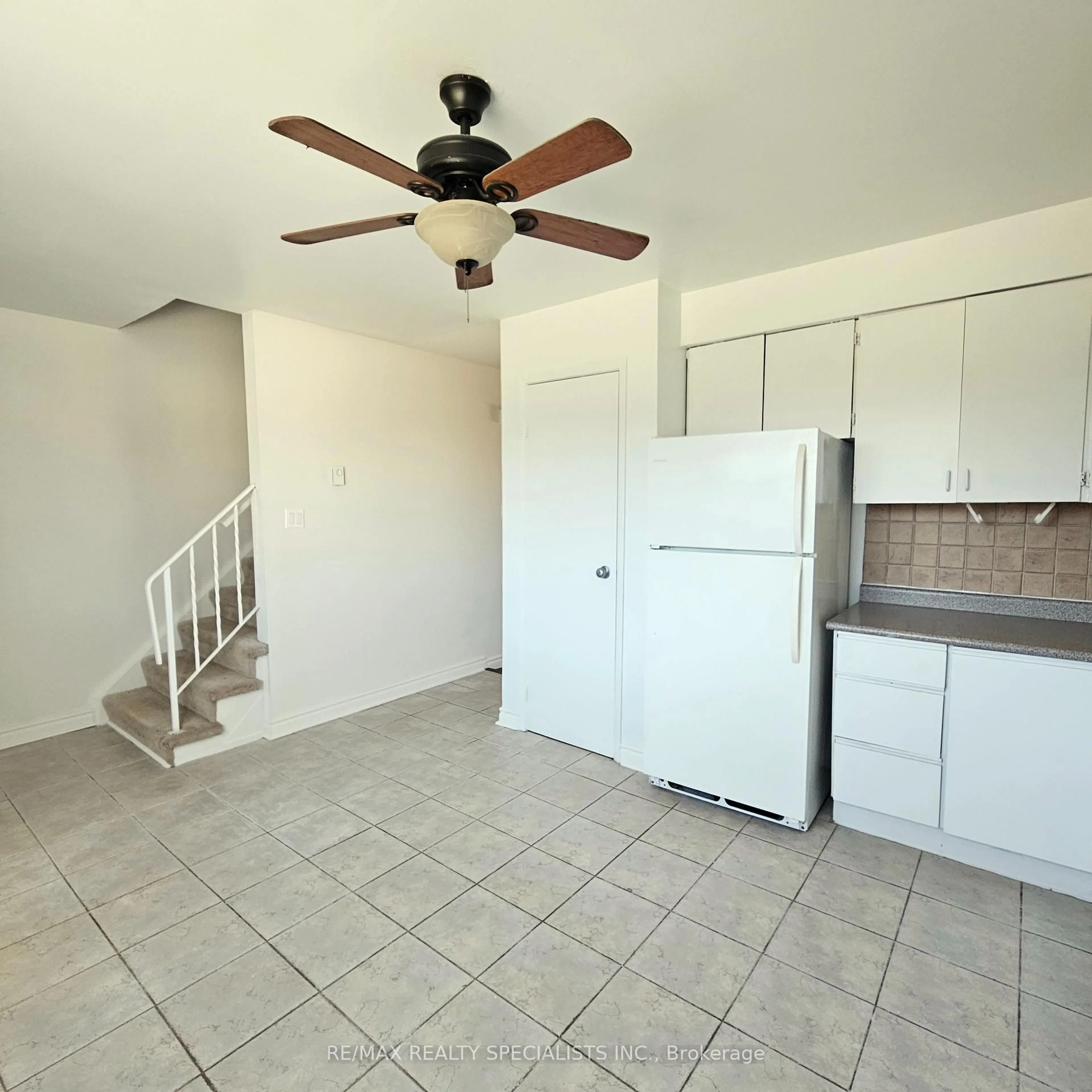 A pic of a room for 135 Chalmers St #7, Cambridge Ontario N1R 6M2