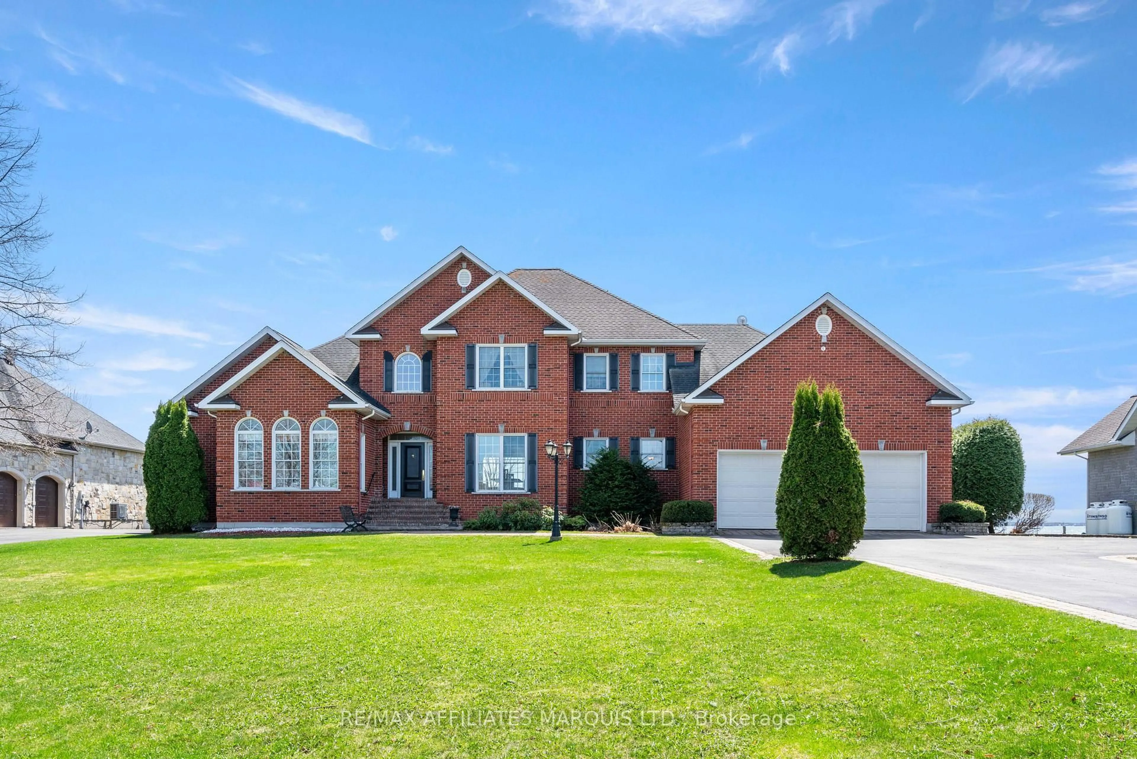Home with brick exterior material, unknown for 6274 Karen Dr, South Glengarry Ontario K0C 1E0