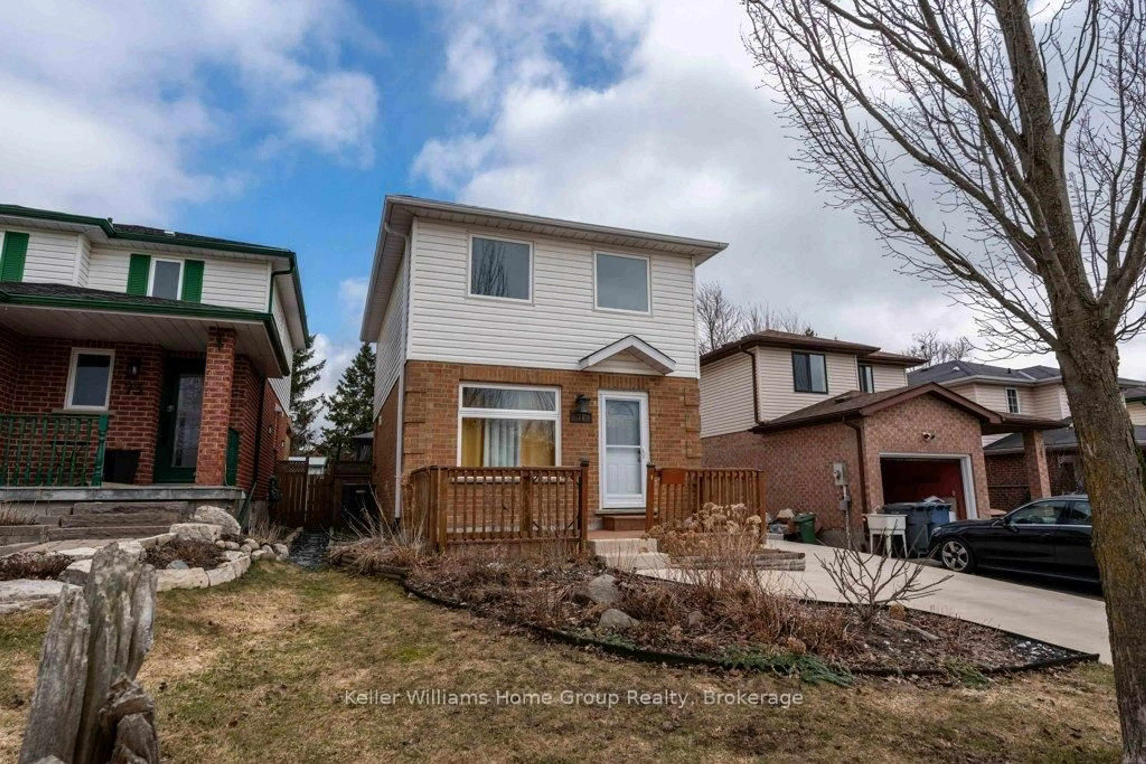 A pic from outside/outdoor area/front of a property/back of a property/a pic from drone, street for 71 Watt St, Guelph Ontario N1E 6W6