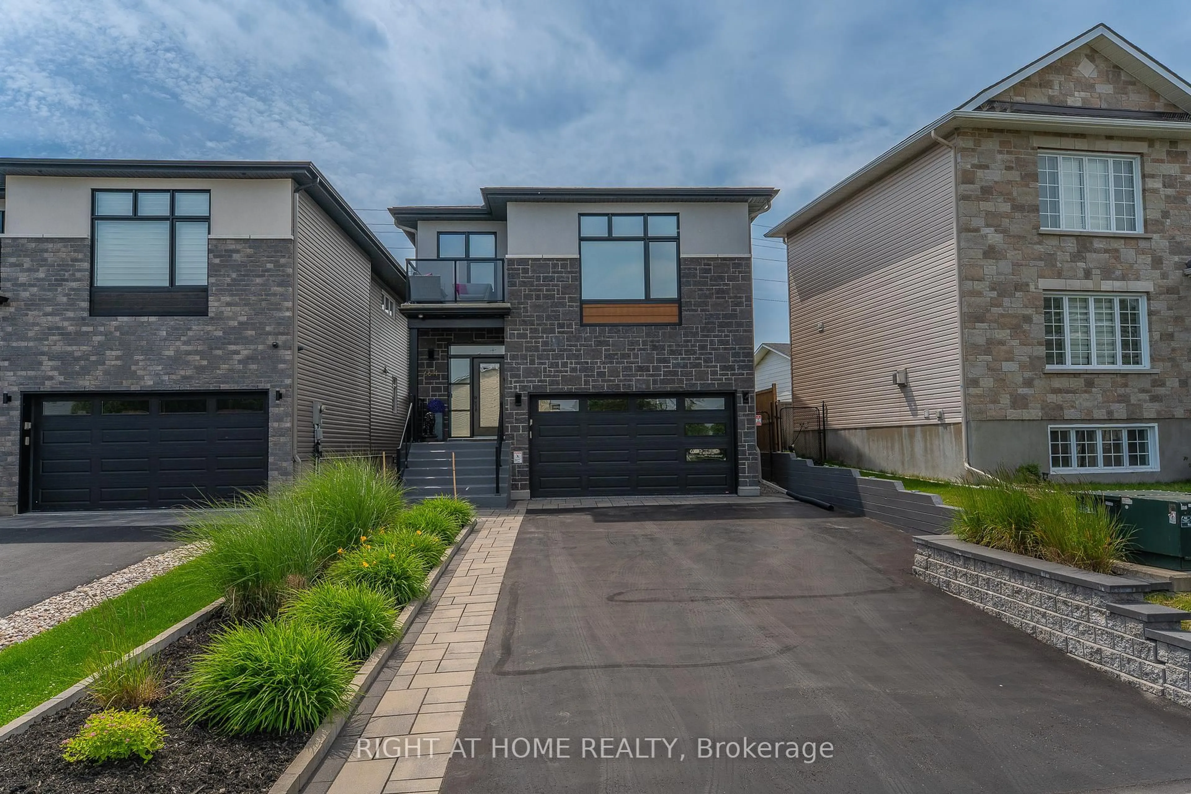 Home with brick exterior material, street for 6614 Tooney Dr, Ottawa Ontario K1C 6P6