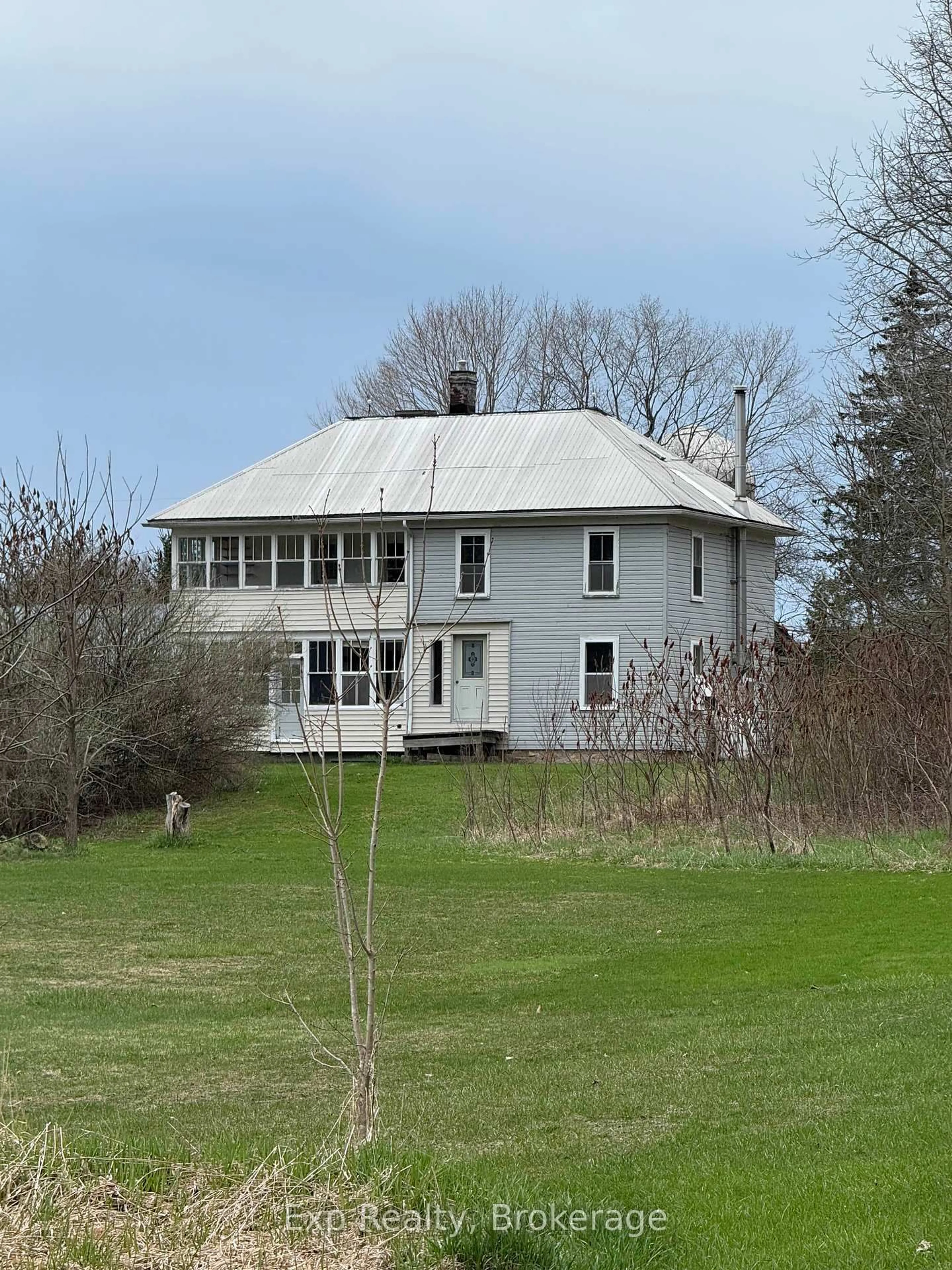 A pic from outside/outdoor area/front of a property/back of a property/a pic from drone, building for 3148 County Road 32 Highway, Leeds and the Thousand Islands Ontario K0H 2N0