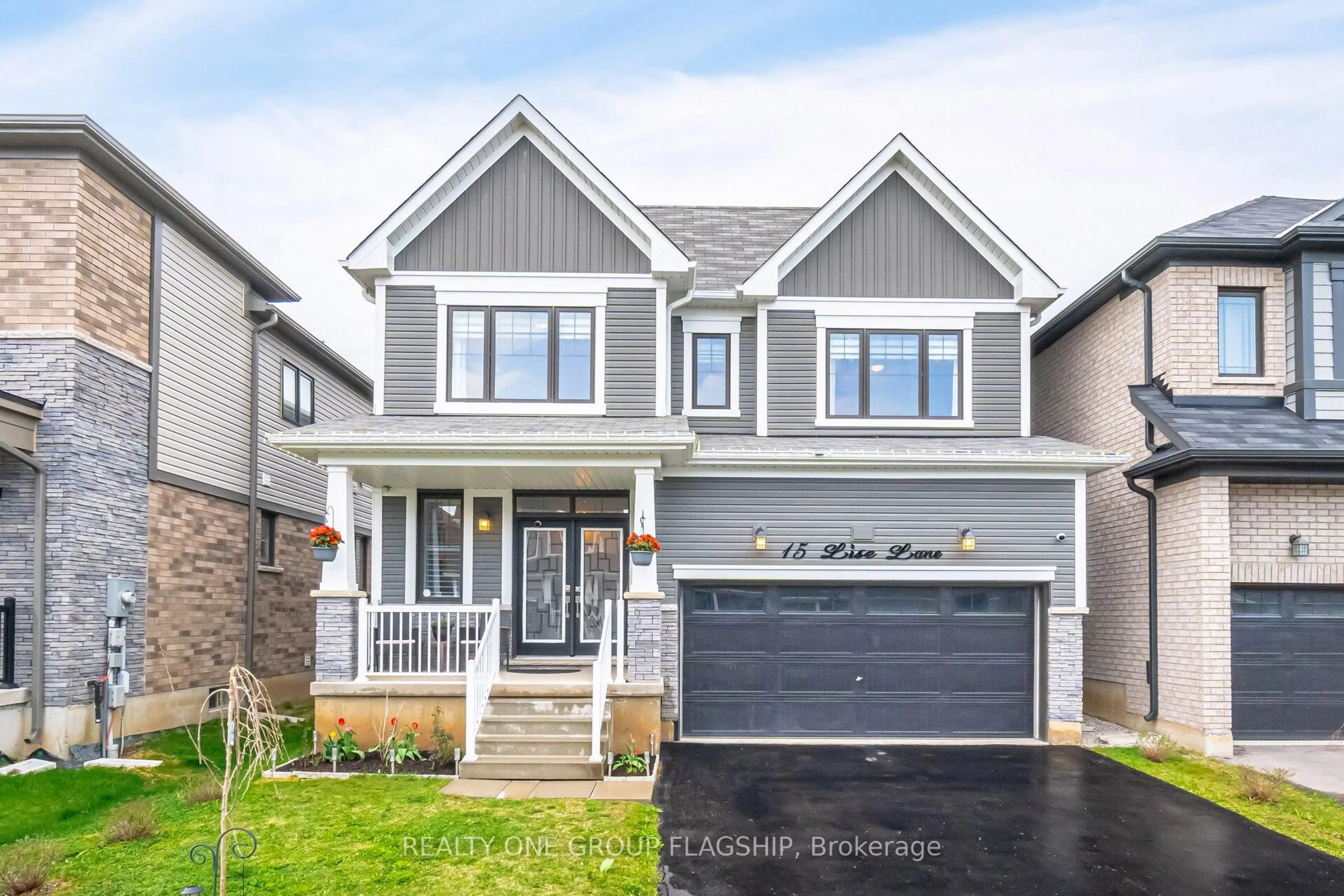 Home with vinyl exterior material, street for 15 Lise Lane, Haldimand Ontario N2W 0C7