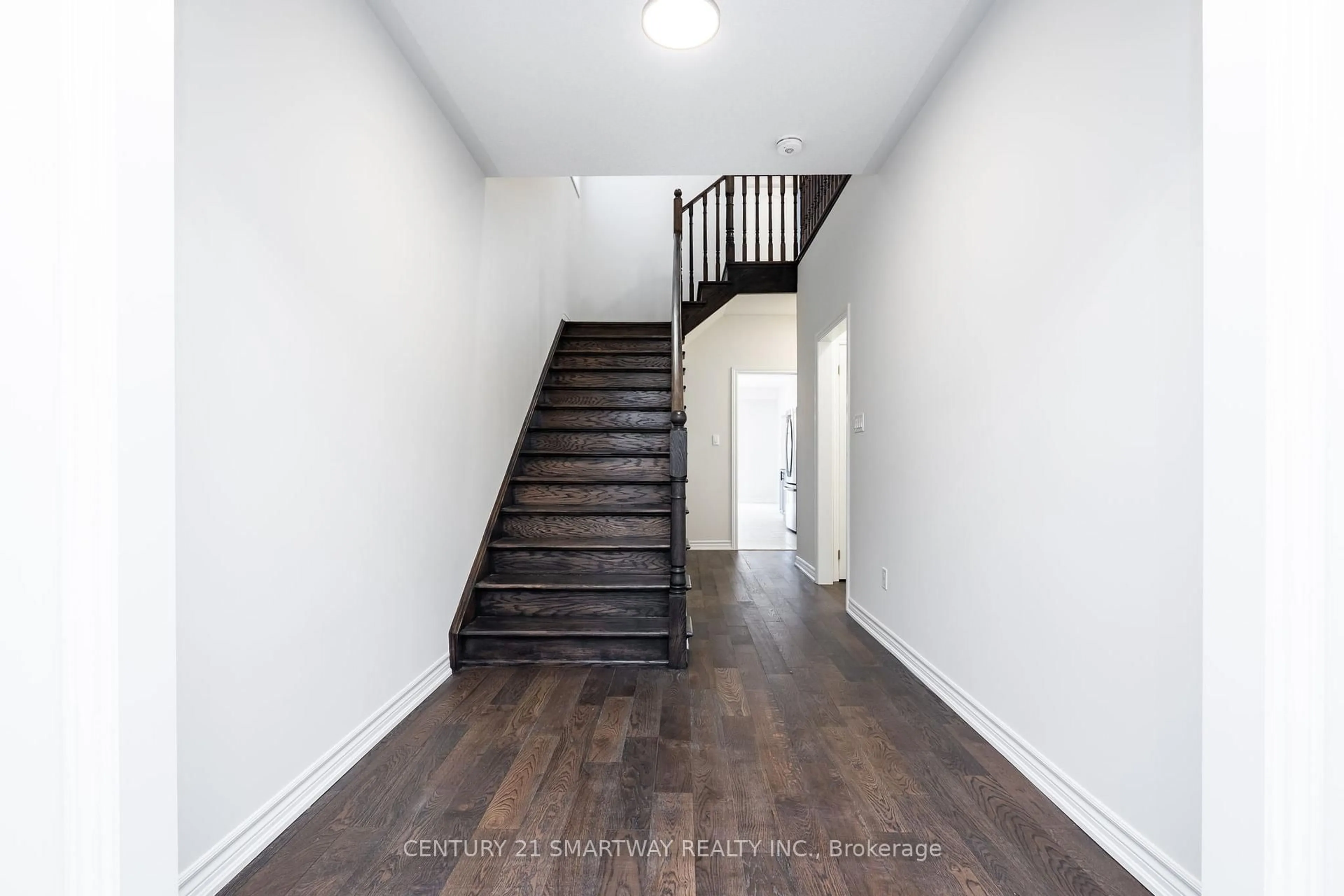 Unknown for 12 Huntsworth Ave, Thorold Ontario L2V 5G7