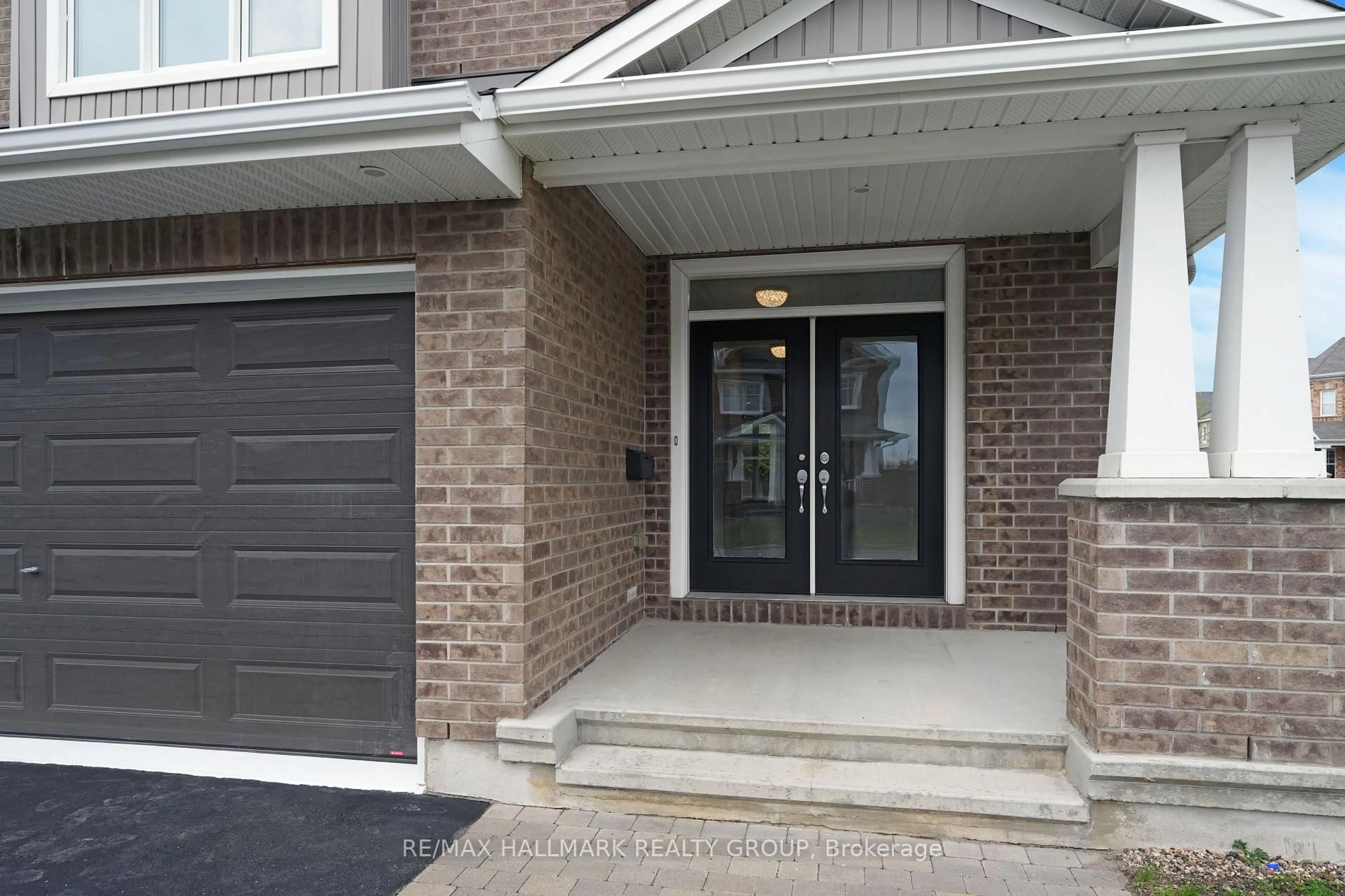 Unknown for 307 BRAMBLING Way, Ottawa Ontario K2J 6E4