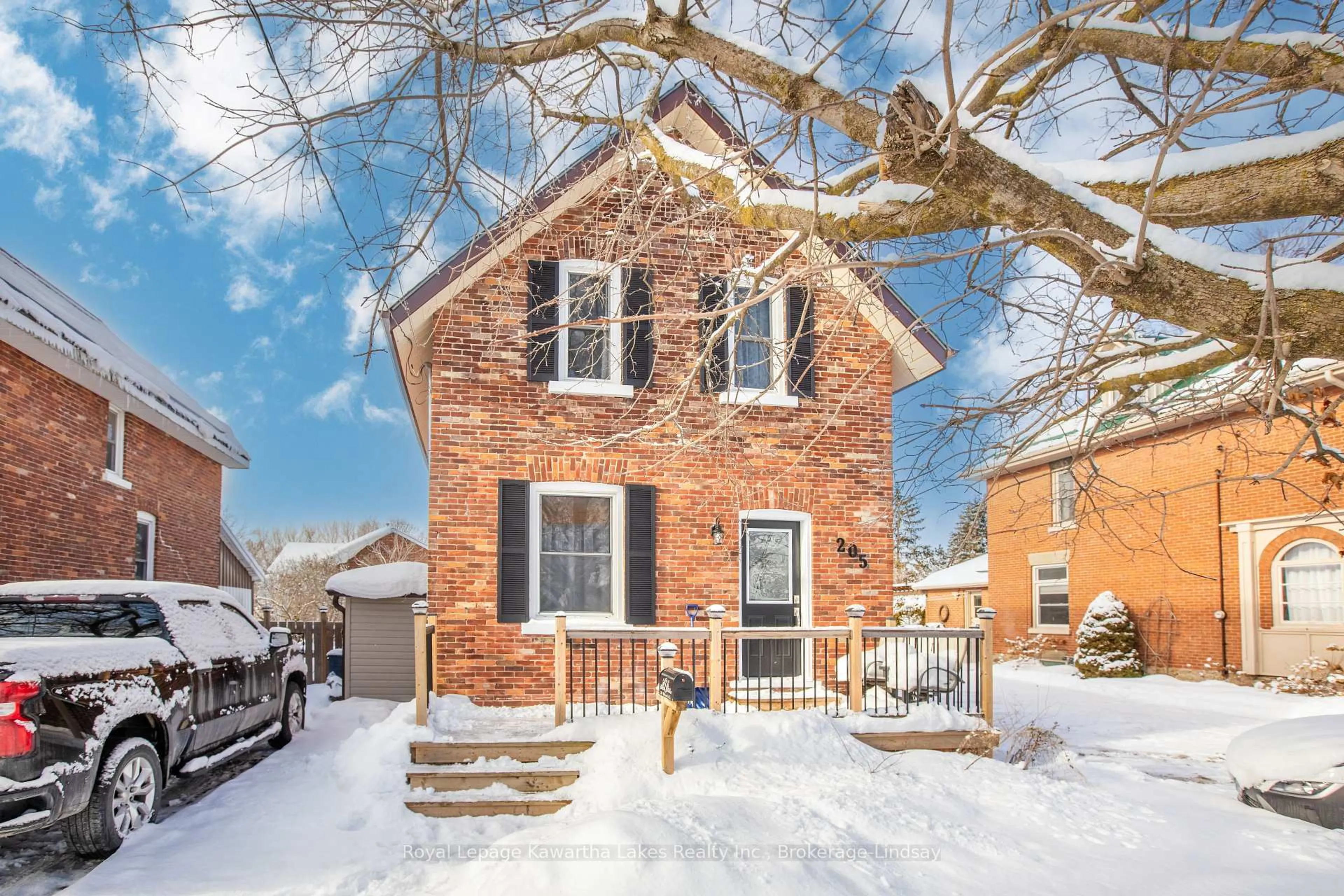 Home with brick exterior material, street for 205 William St, Kawartha Lakes Ontario K9V 4B8