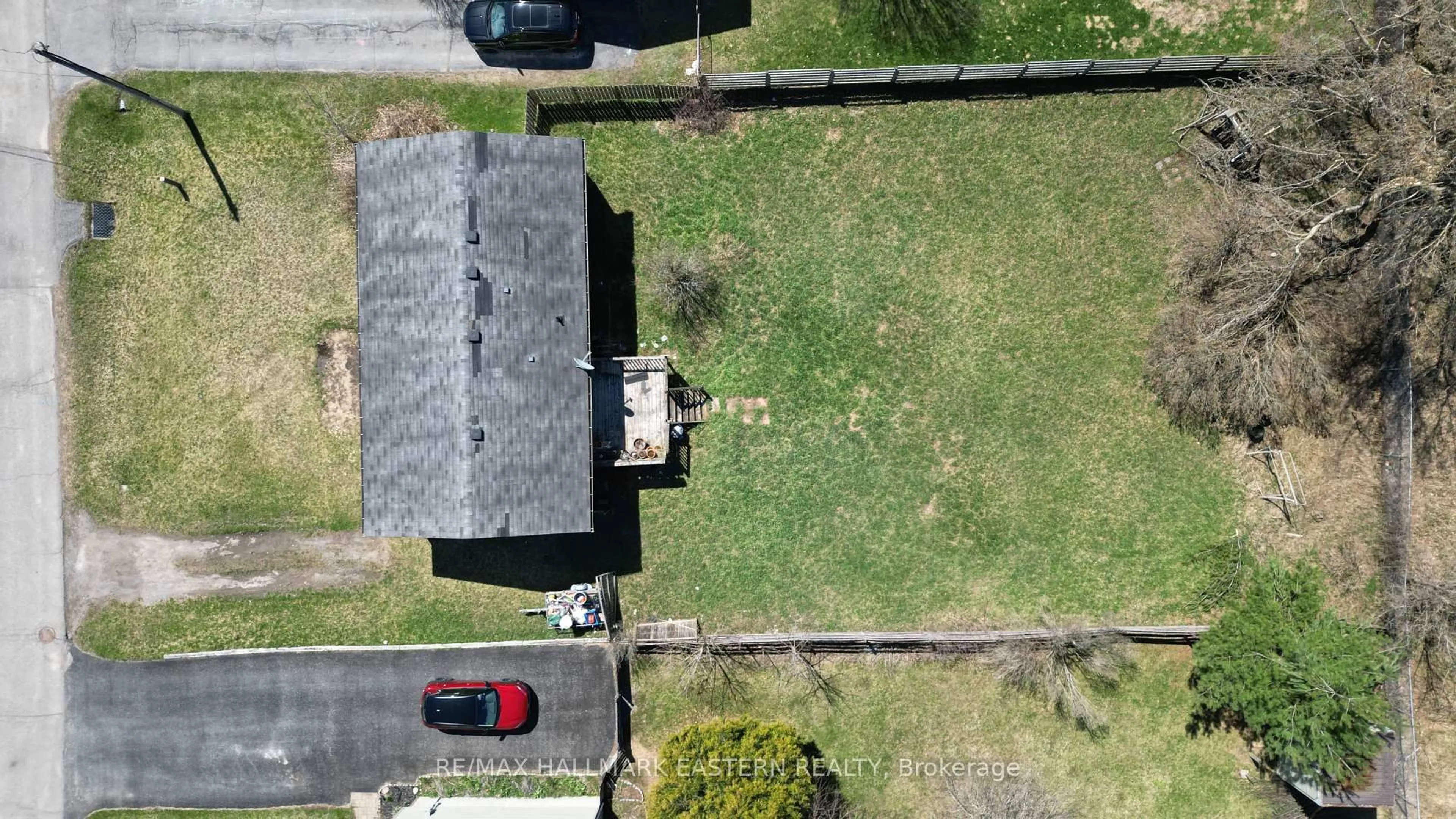 A pic from outside/outdoor area/front of a property/back of a property/a pic from drone, street for 25 William St, Havelock-Belmont-Methuen Ontario K0L 1Z0