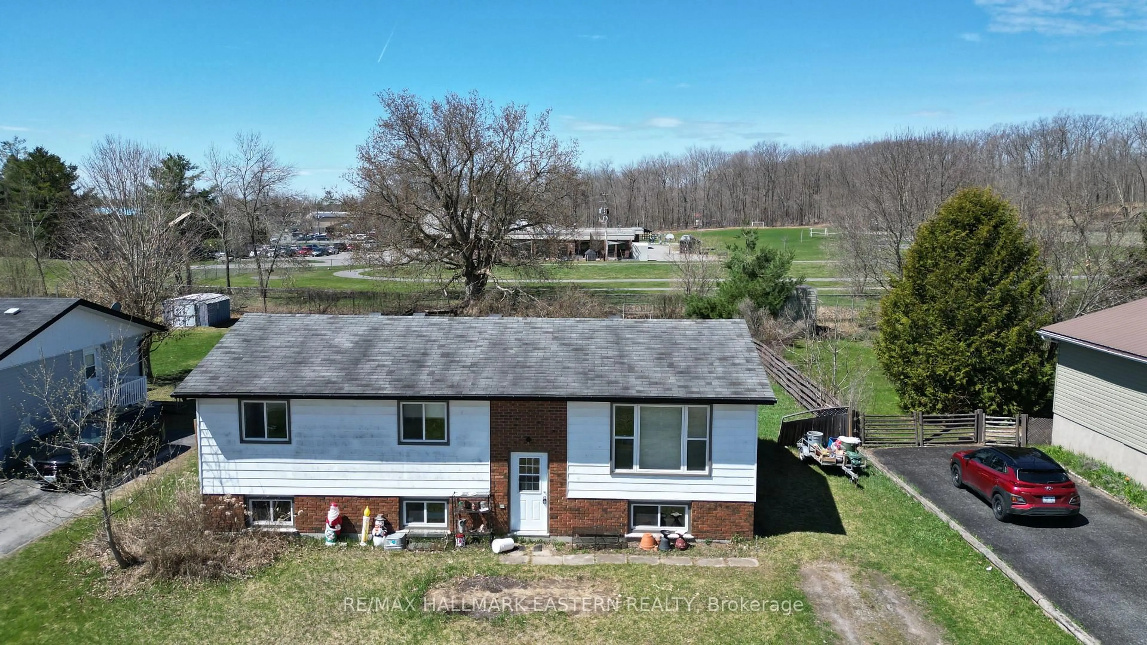 A pic from outside/outdoor area/front of a property/back of a property/a pic from drone, unknown for 25 William St, Havelock-Belmont-Methuen Ontario K0L 1Z0