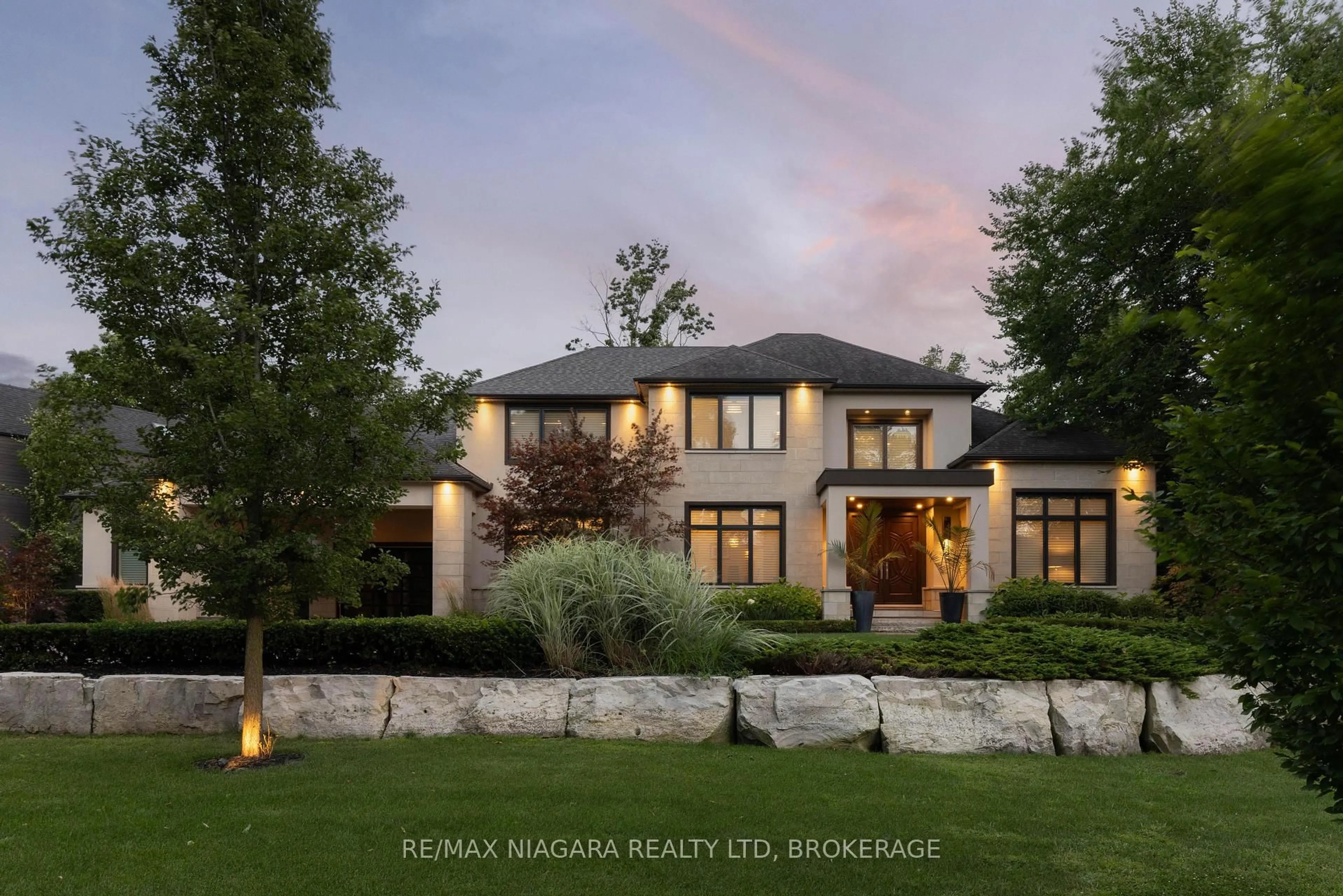 Home with brick exterior material, unknown for 362 Niagara Blvd, Niagara-on-the-Lake Ontario L0S 1J0
