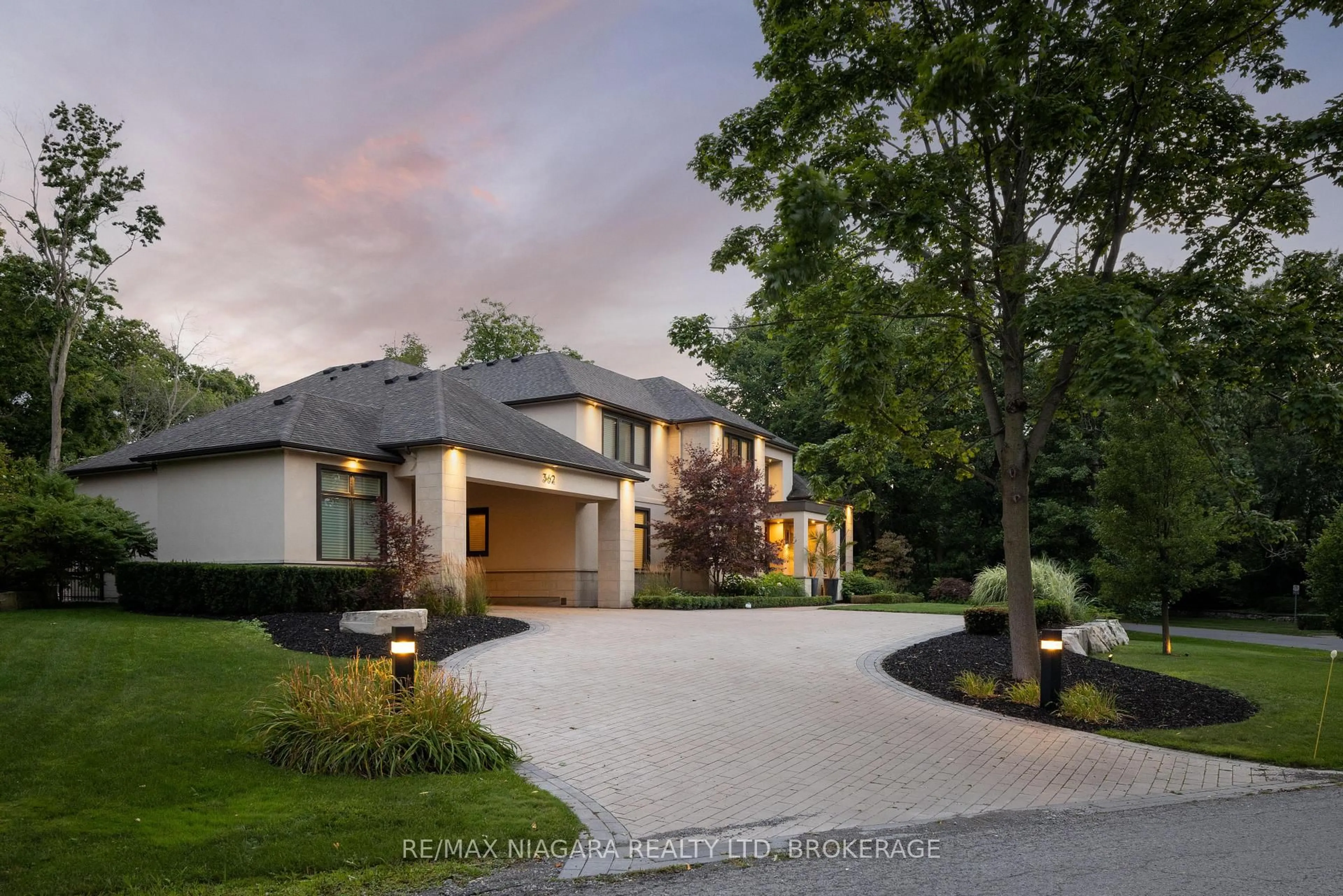 Home with brick exterior material, street for 362 Niagara Blvd, Niagara-on-the-Lake Ontario L0S 1J0